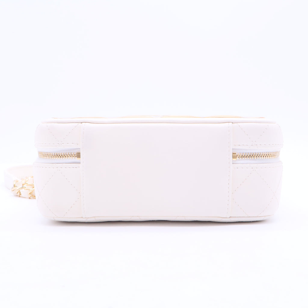 Lambskin Quilted Golden Plate Vanity Case White Gold B12405