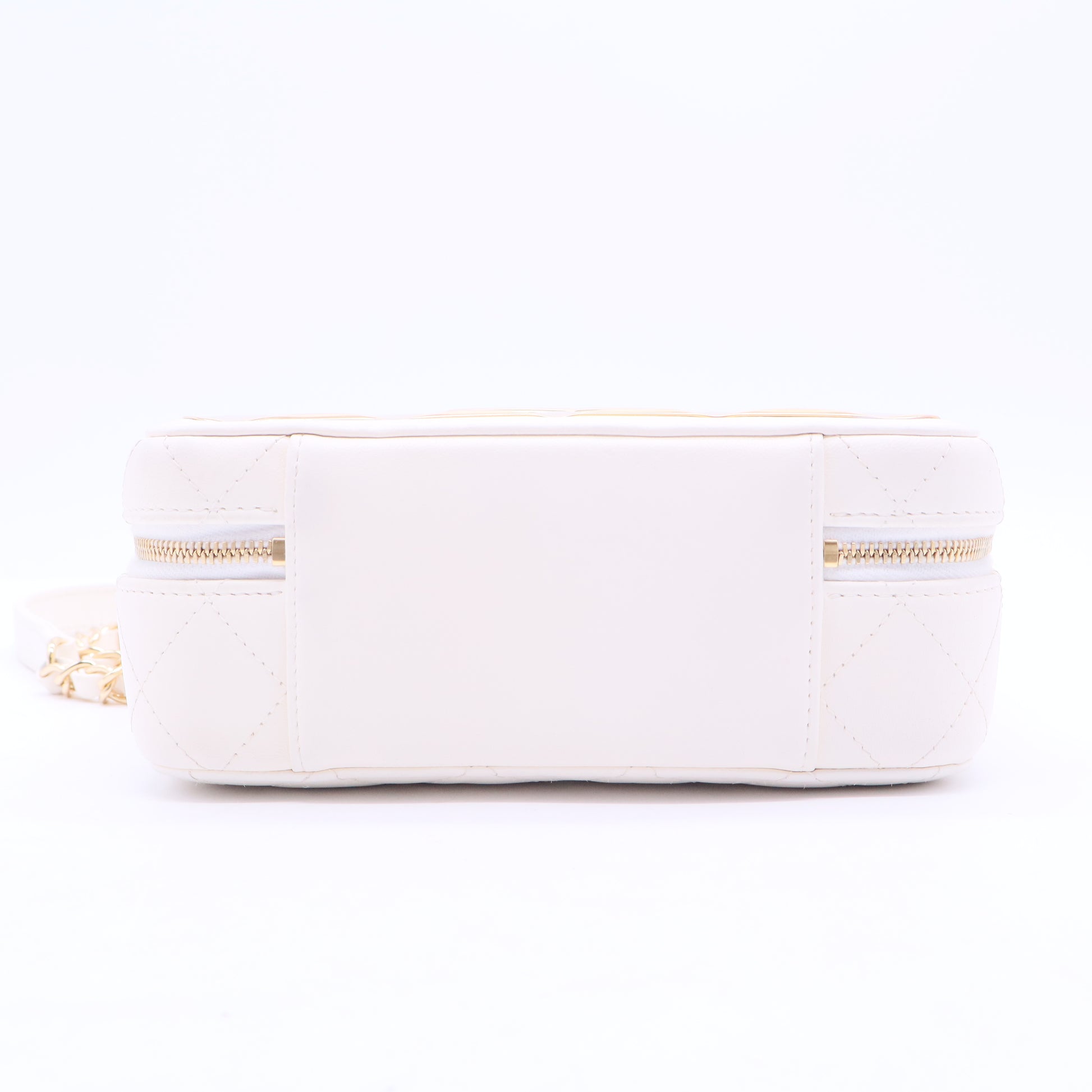 Lambskin Quilted Golden Plate Vanity Case White Gold B12405