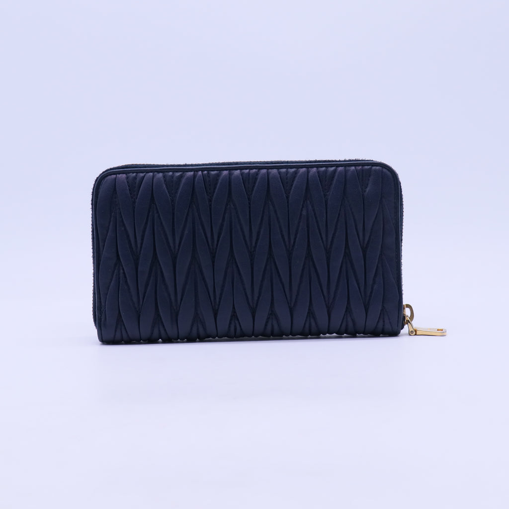 Nappa Matelasse Lux Zip Around Wallet W21139