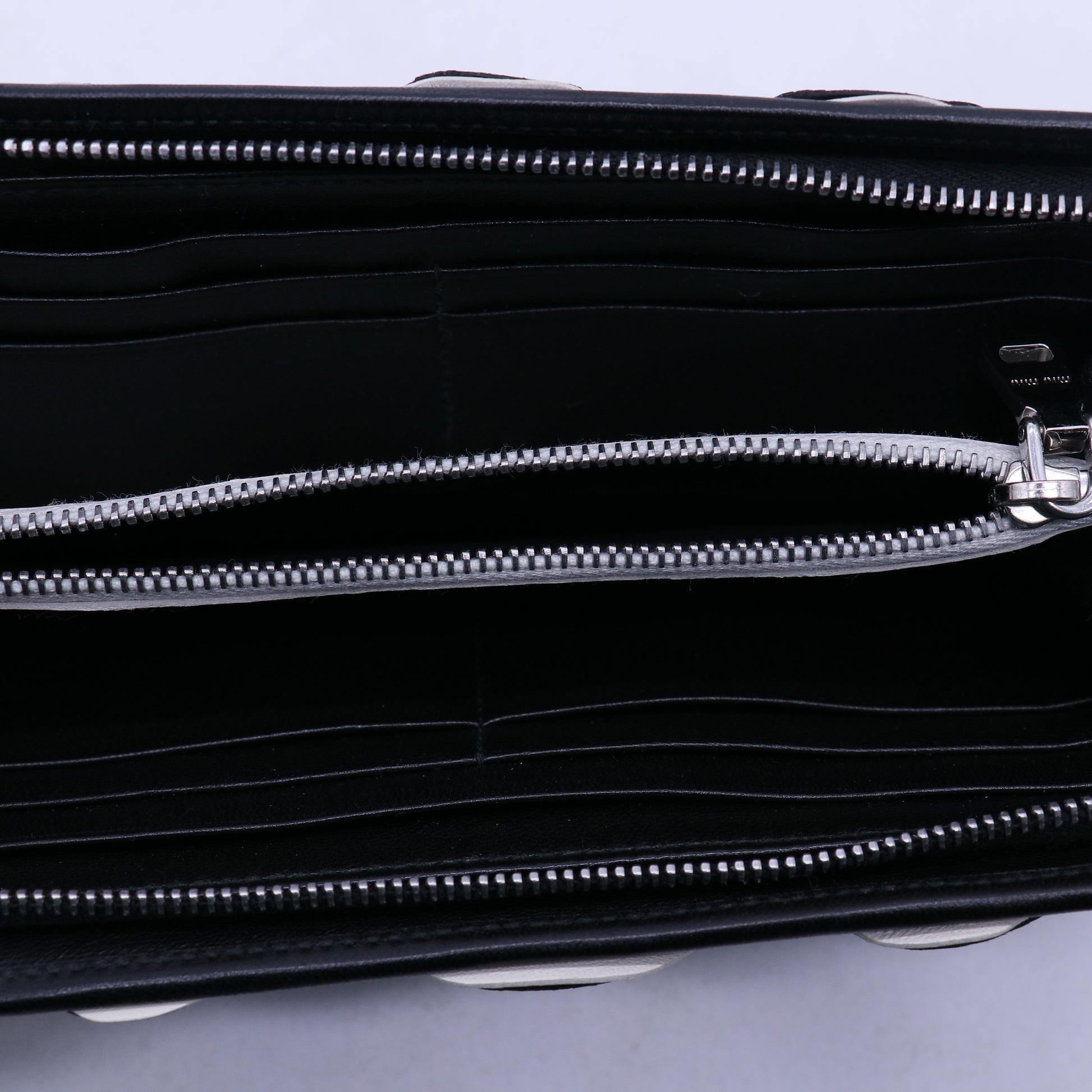 Miu Miu Nappa Rouches L-Shaped Zipper Wallet W21023