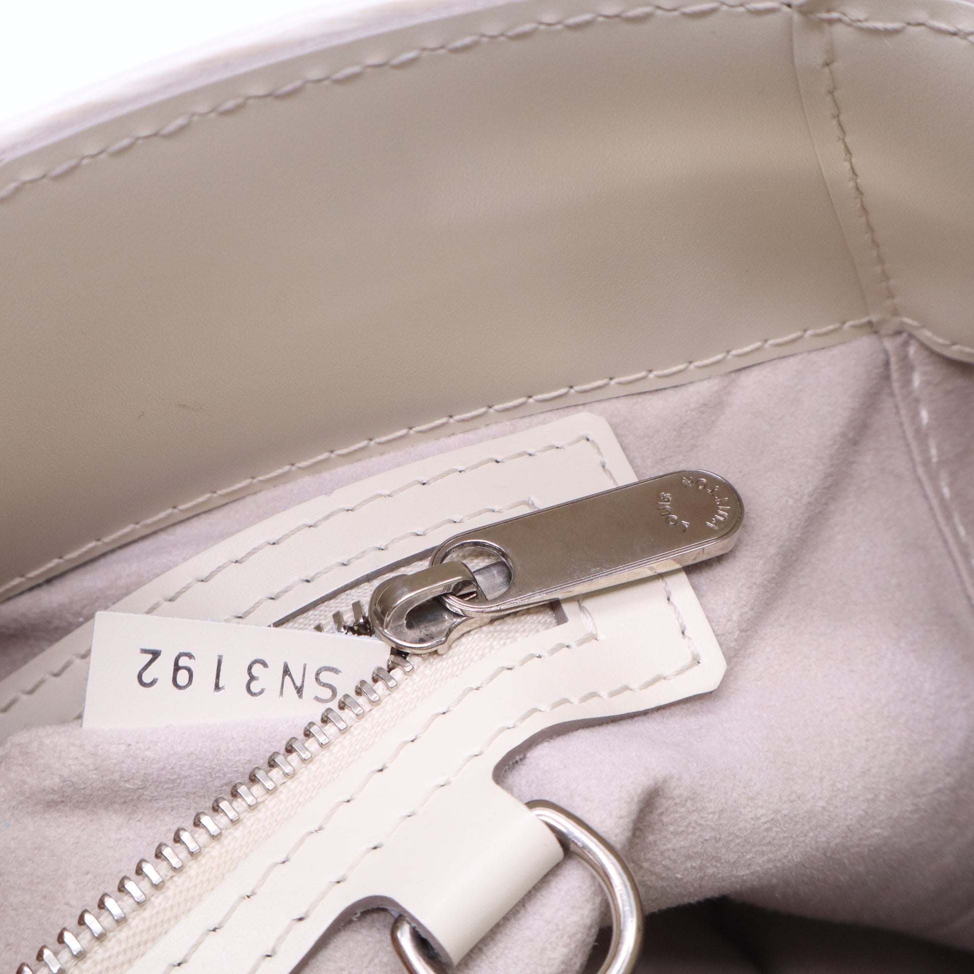 Epi Mirabeau PM Ivory B21386