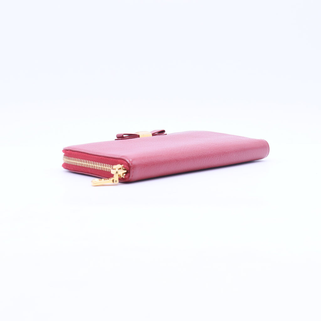 Round Zip Long Wallet Leather W21206