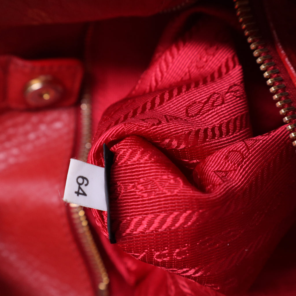 Enameled Metal Triangle Crossbody Bag B20539