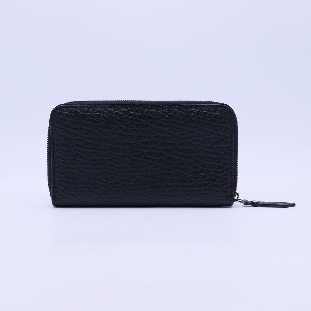 Burberry black leather cluch wallet W21158