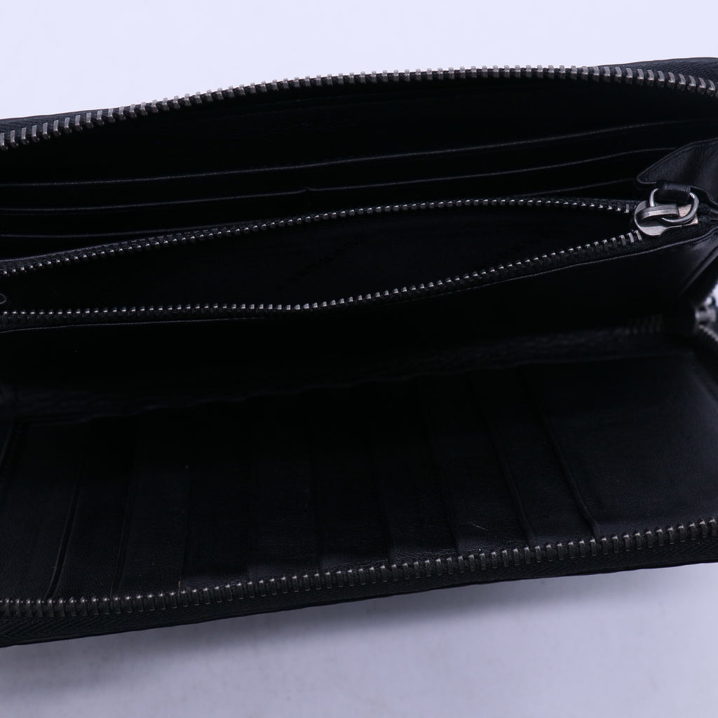 Burberry black leather cluch wallet W21158
