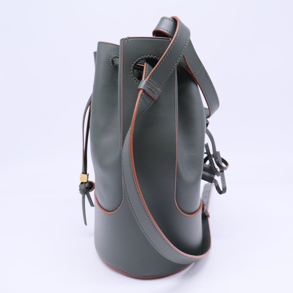 Balloon Calfskin Shoulder Bag Olive B20520