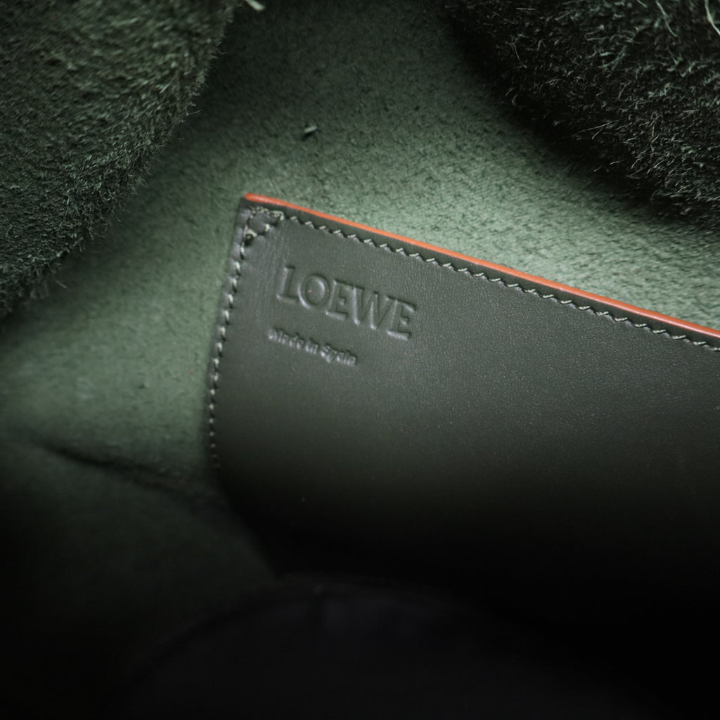 Balloon Calfskin Shoulder Bag Olive B20520