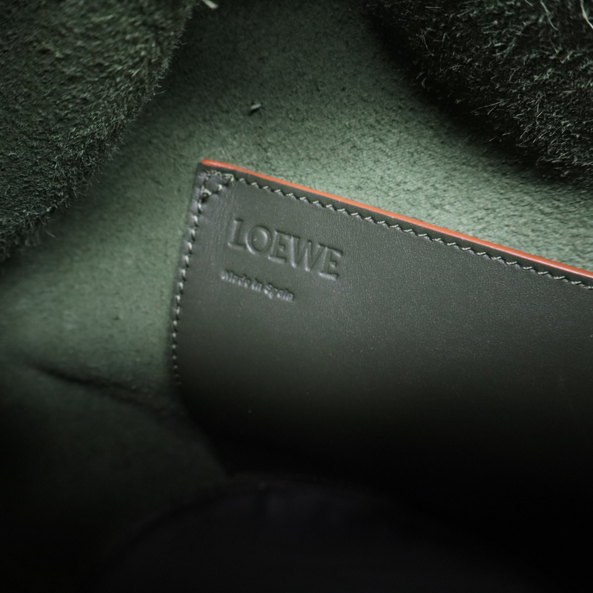 Balloon Calfskin Shoulder Bag Olive B20520