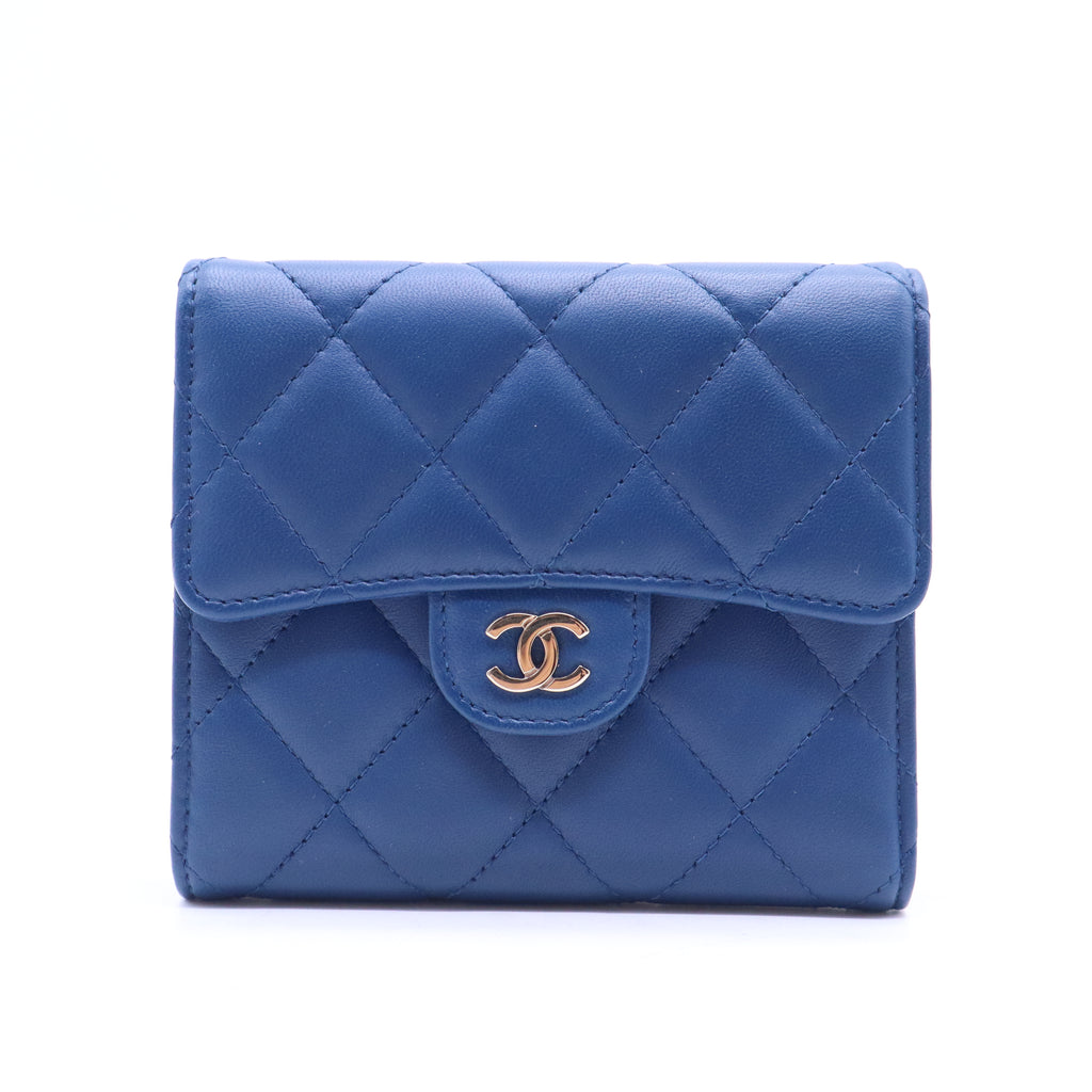 Chanel Lambskin Quilted Compact Flap Wallet Royal Blue W21136