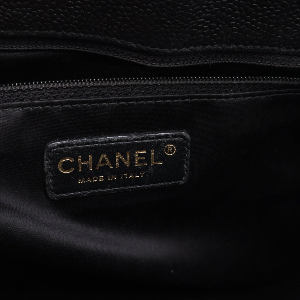 Caviar Quilted Grand Shopping Tote GST Black