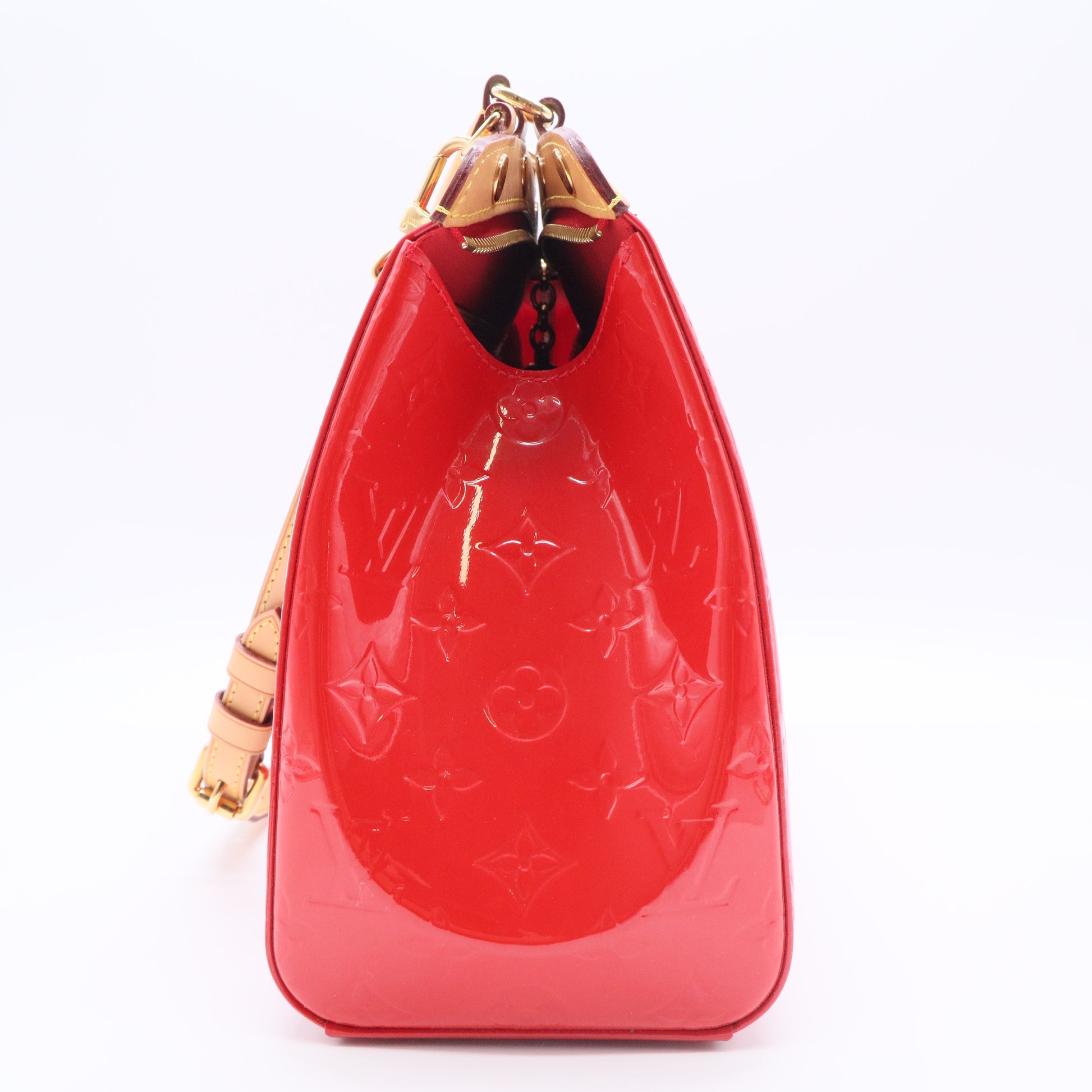 Monogram Vernis Brea MM