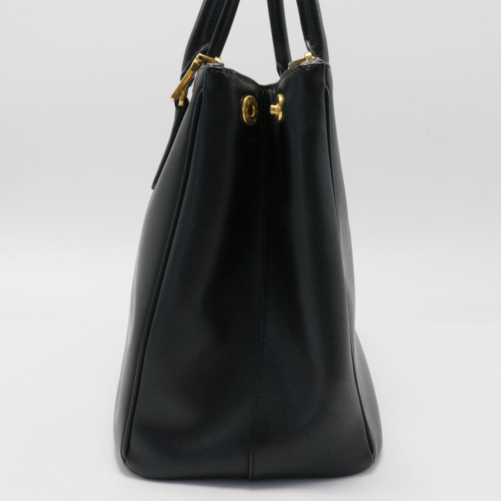 Saffiano Large Galleria Double Zip Tote