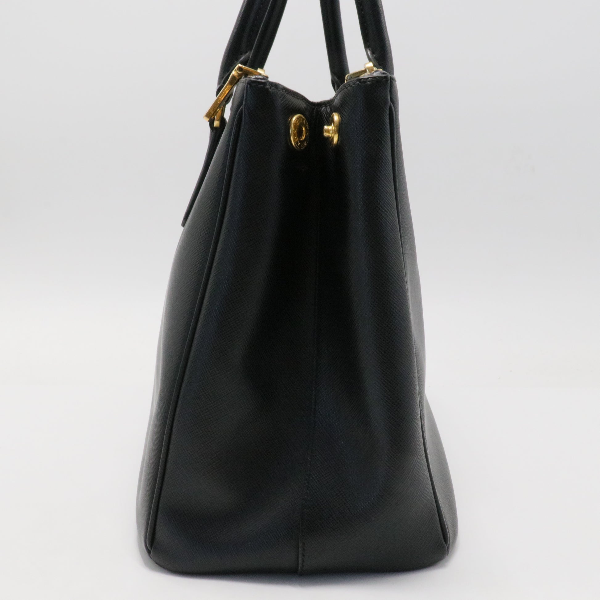 Saffiano Large Galleria Double Zip Tote