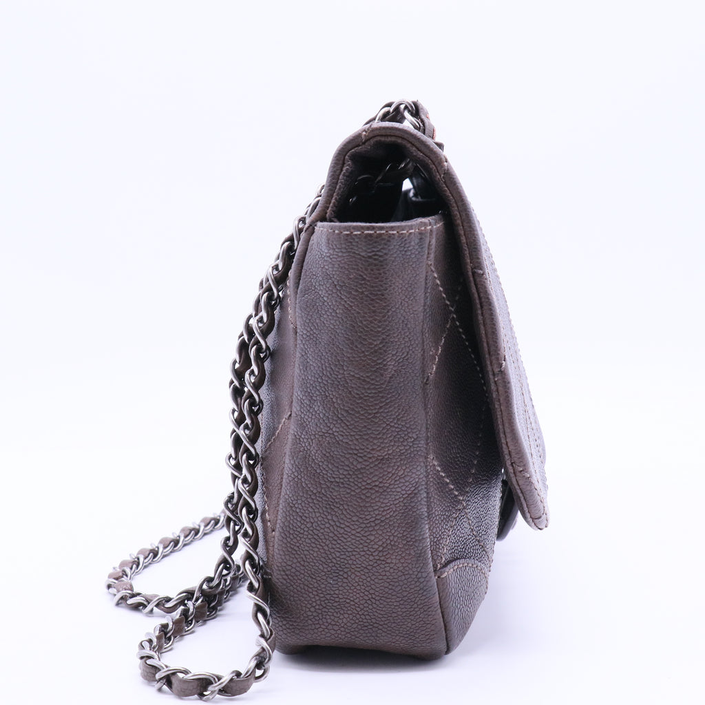 Outdoor Ligne Flap Bag Quilted Caviar B12406