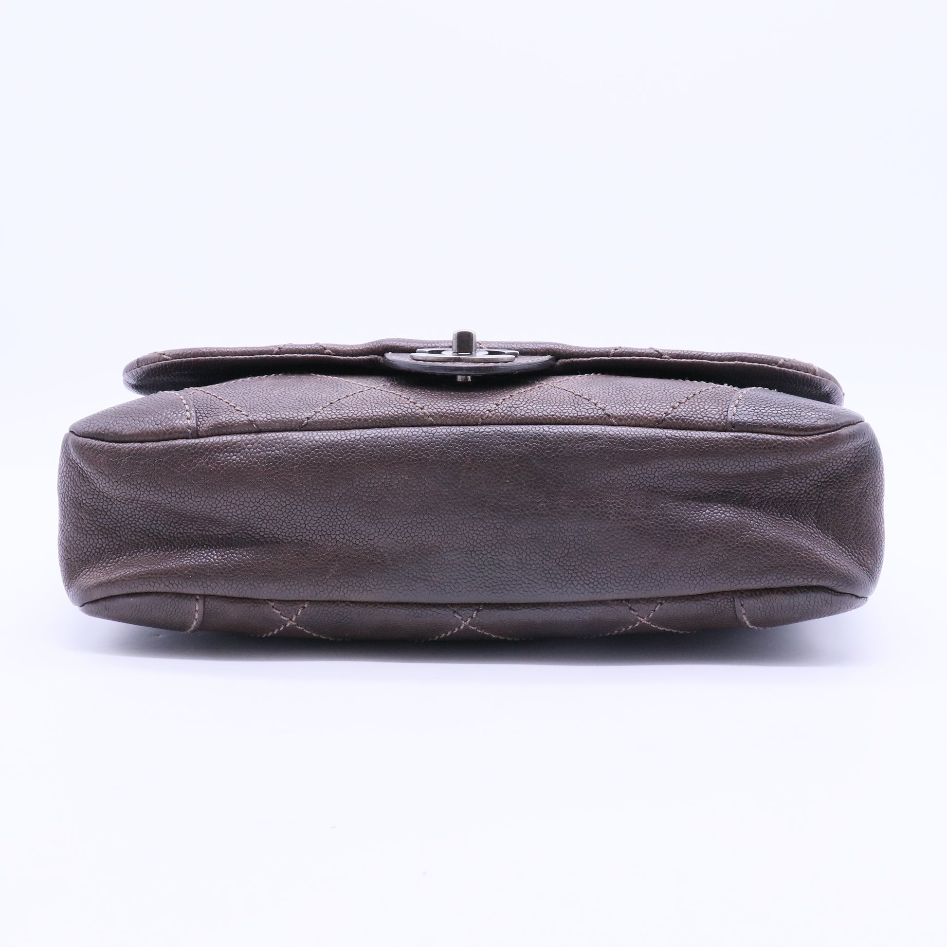 Outdoor Ligne Flap Bag Quilted Caviar B12406