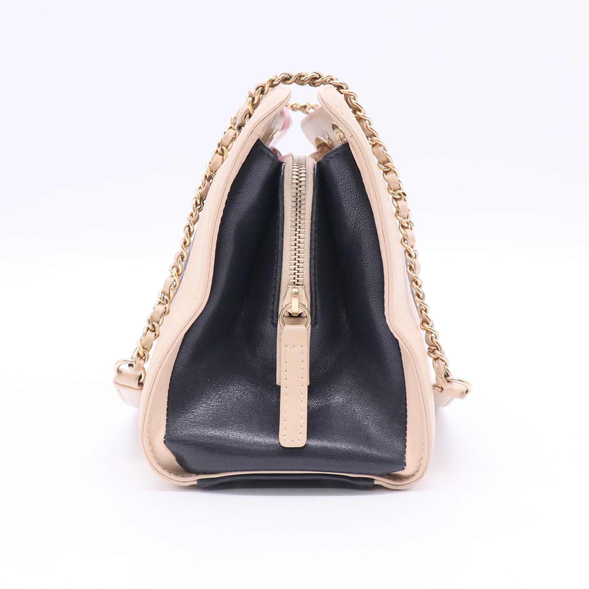 Chanel  Mademoiselle Vintage Shopping Tote Quilted Sheepskin Medium Twins LDJ2481