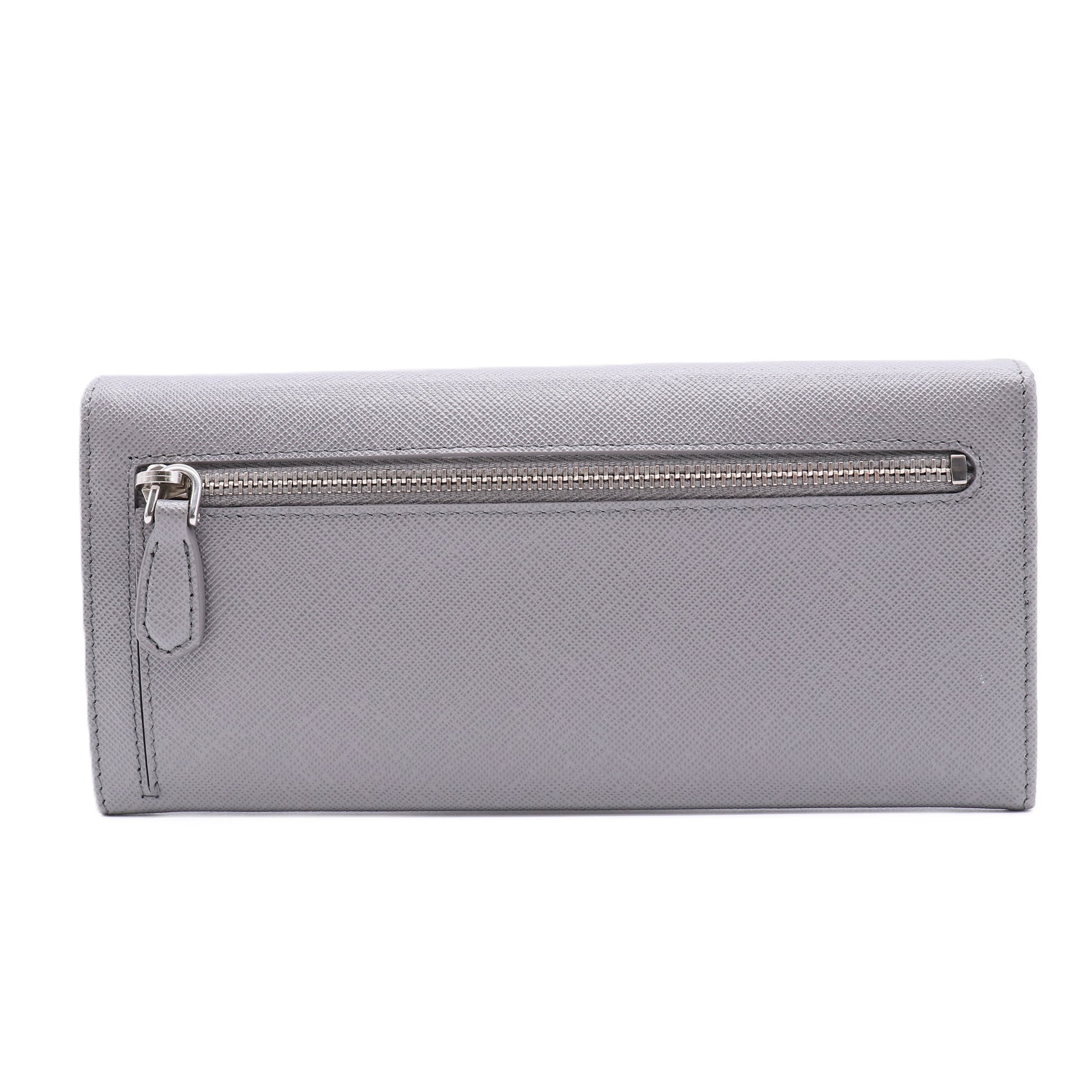 bi-fold long wallet leather