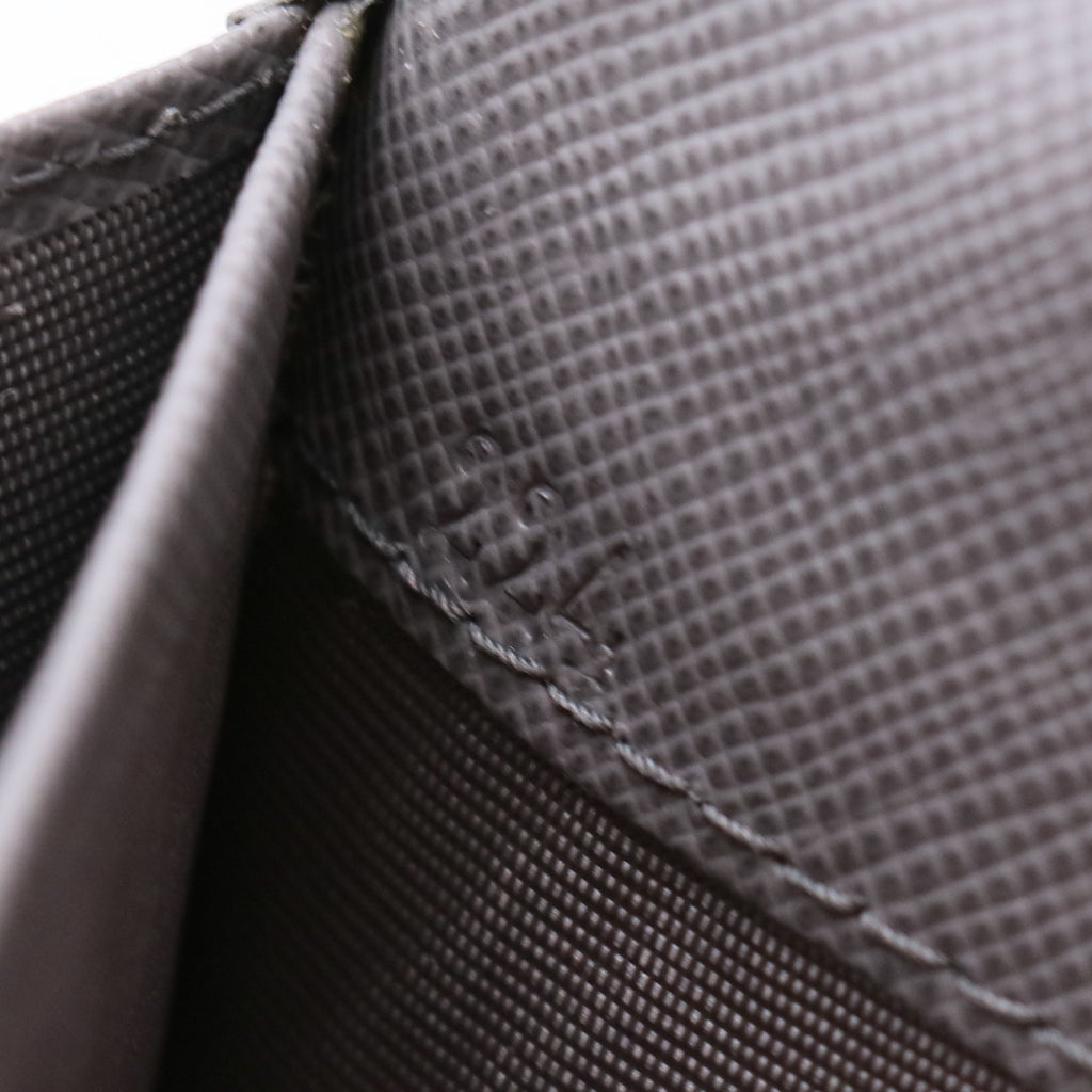 bi-fold long wallet leather