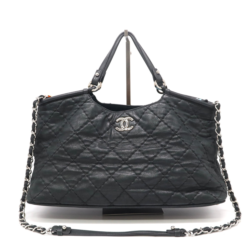 Chanel vintage Diamond Quilted Shiny Leather Top Handle Tote Bag LDZ136