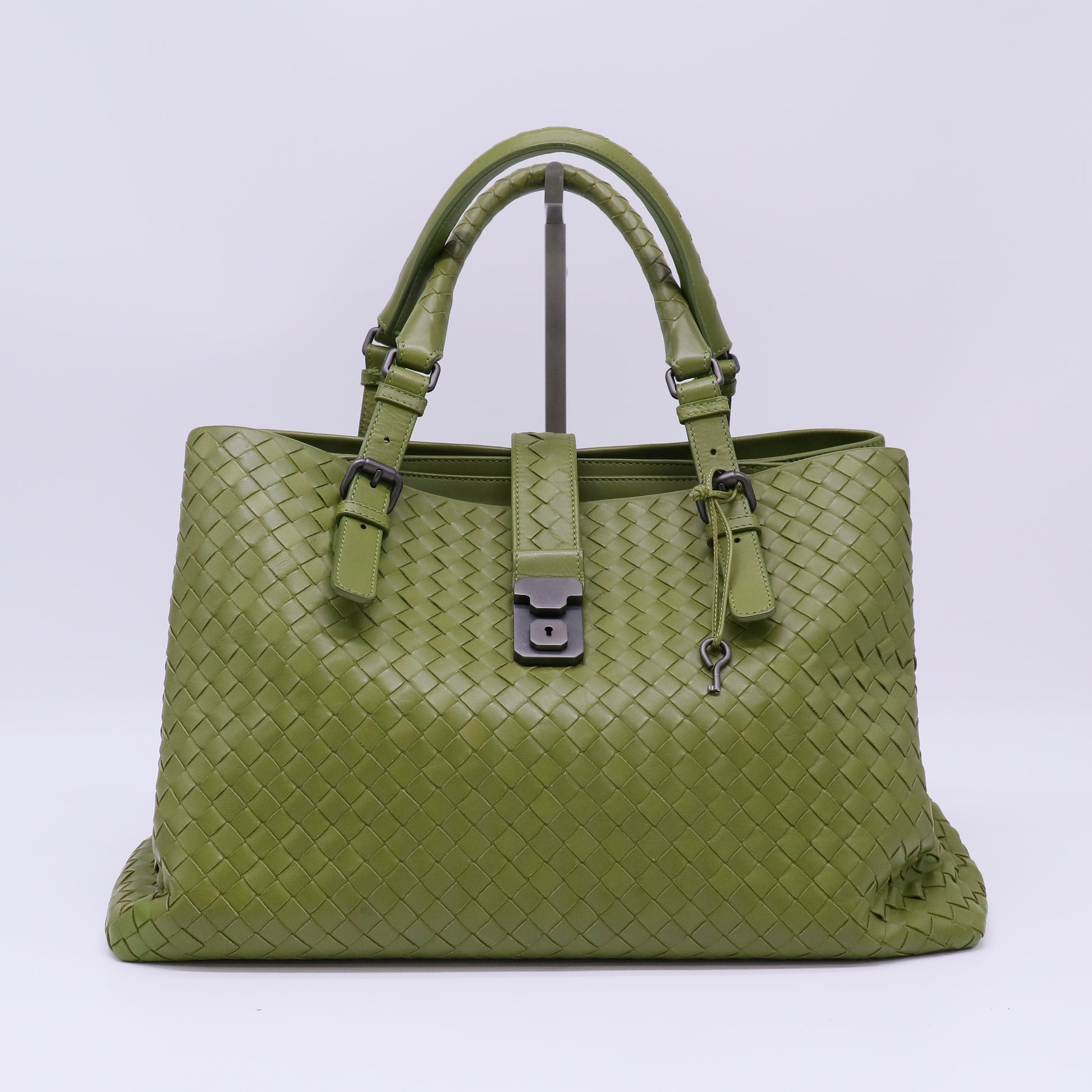 Bottega Veneta Medium Roma Tote Bag B22800