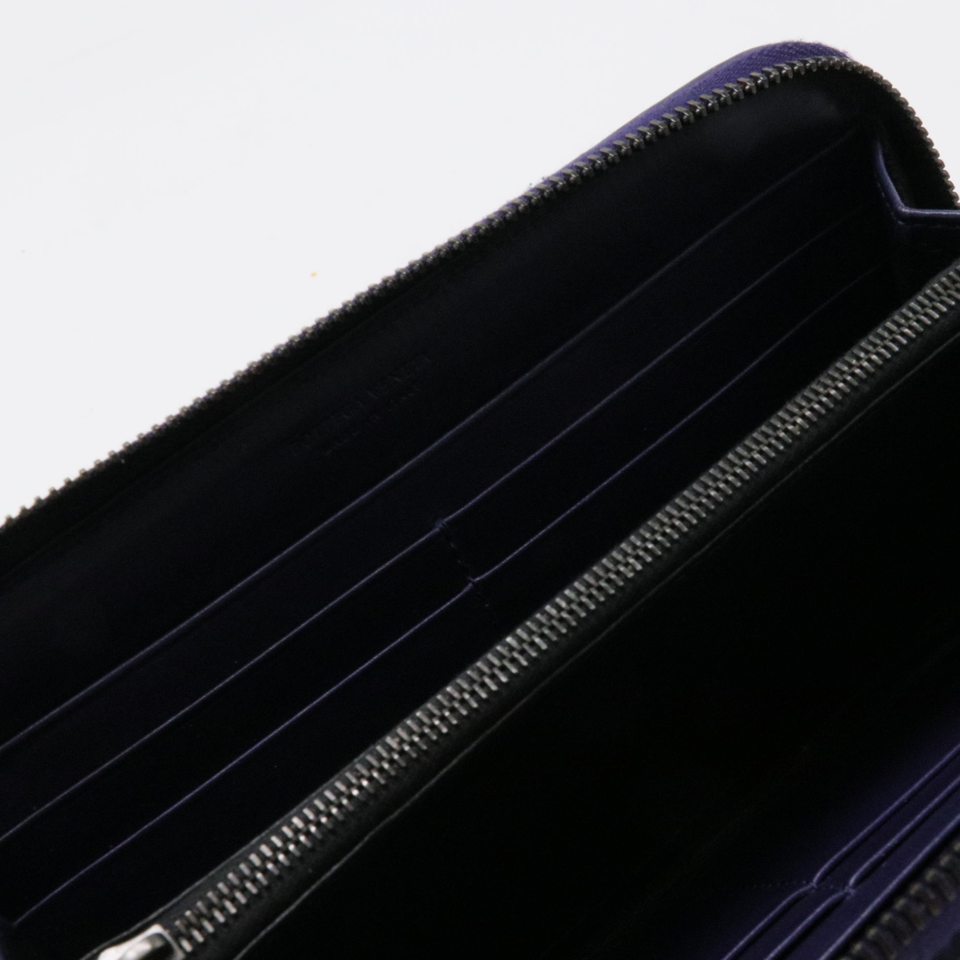 Zip around wallet Navy blue