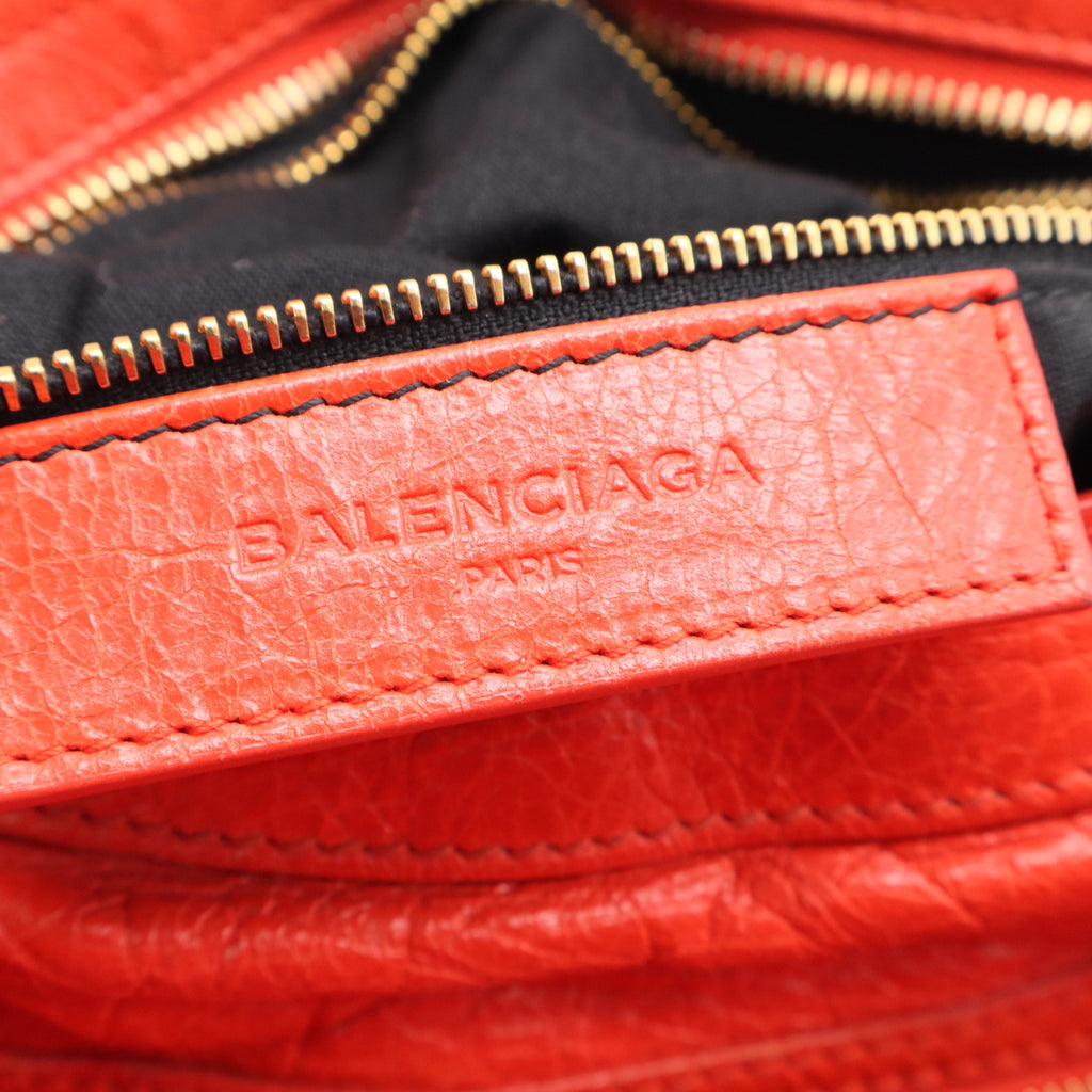 Rose Corail Lambskin Leather Giant Gold Motorcycle City Bag Twins LDJ2507