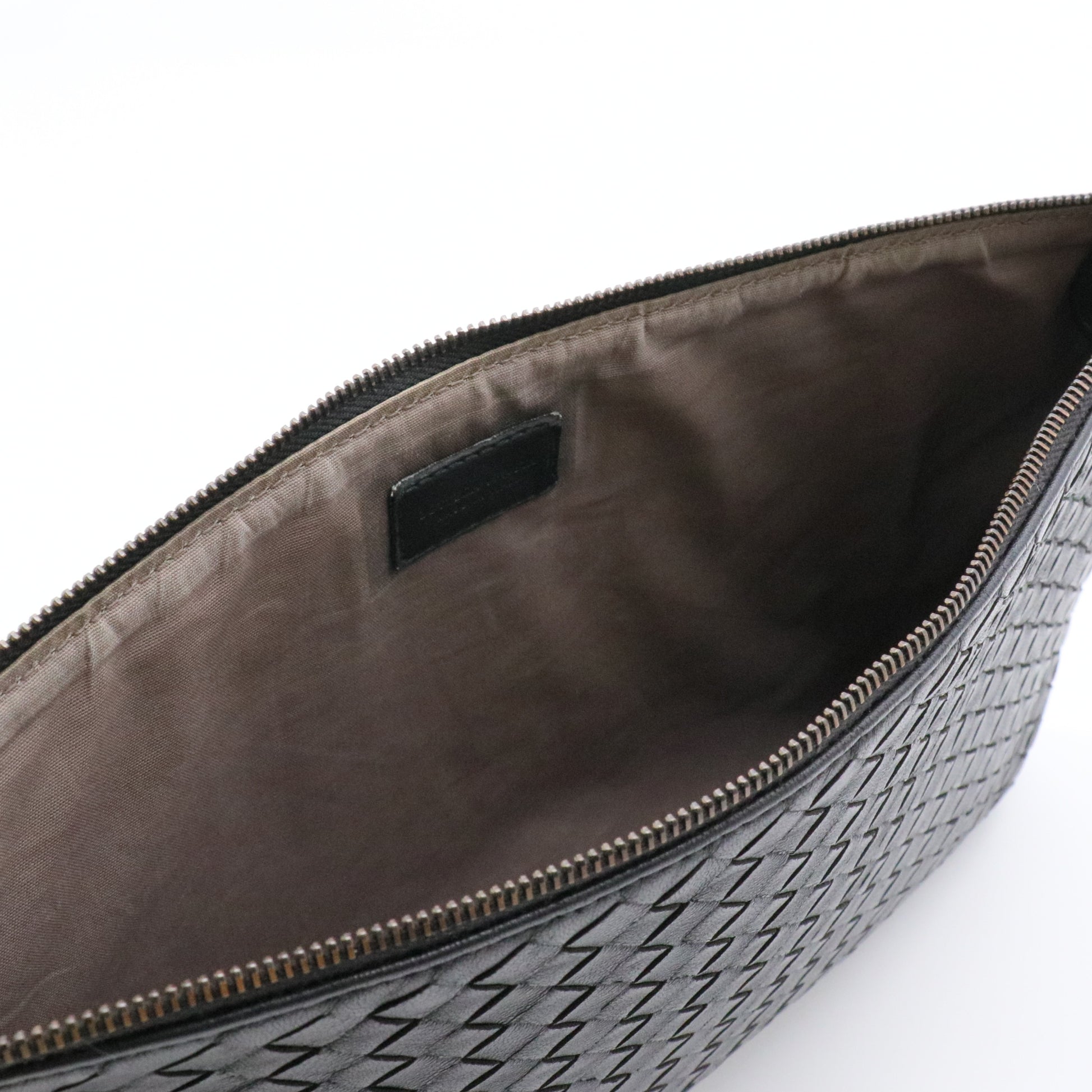 Nappa Intrecciato Zip Pouch Black Gisel