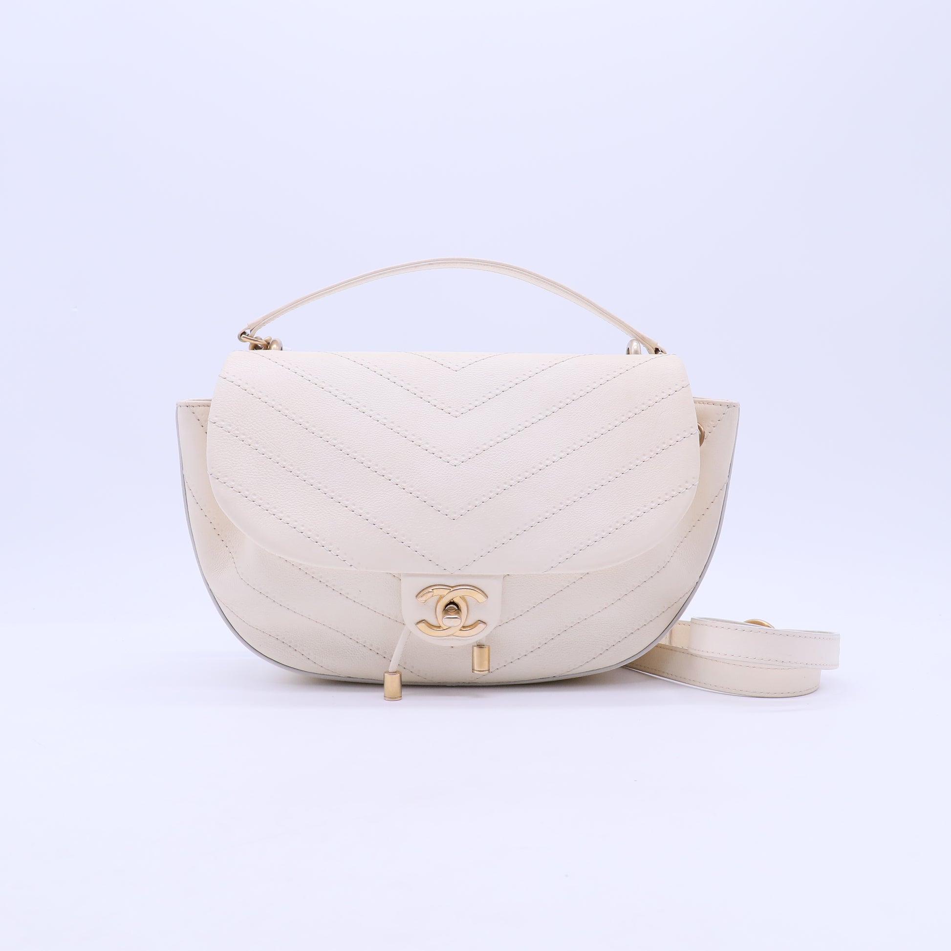 Chanel V-stitch Shoulder Bag B21646