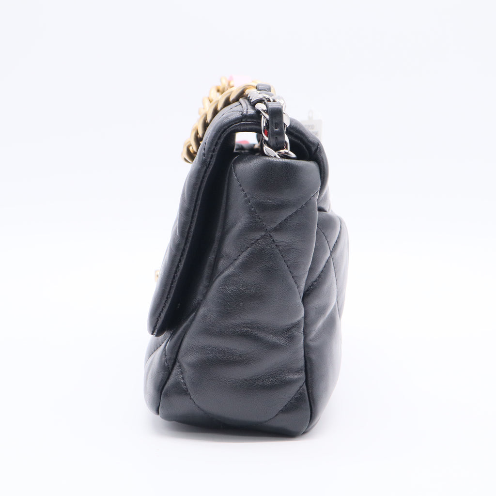 19 Flap Bag Quilted Leather Medium Twins LDJ2505