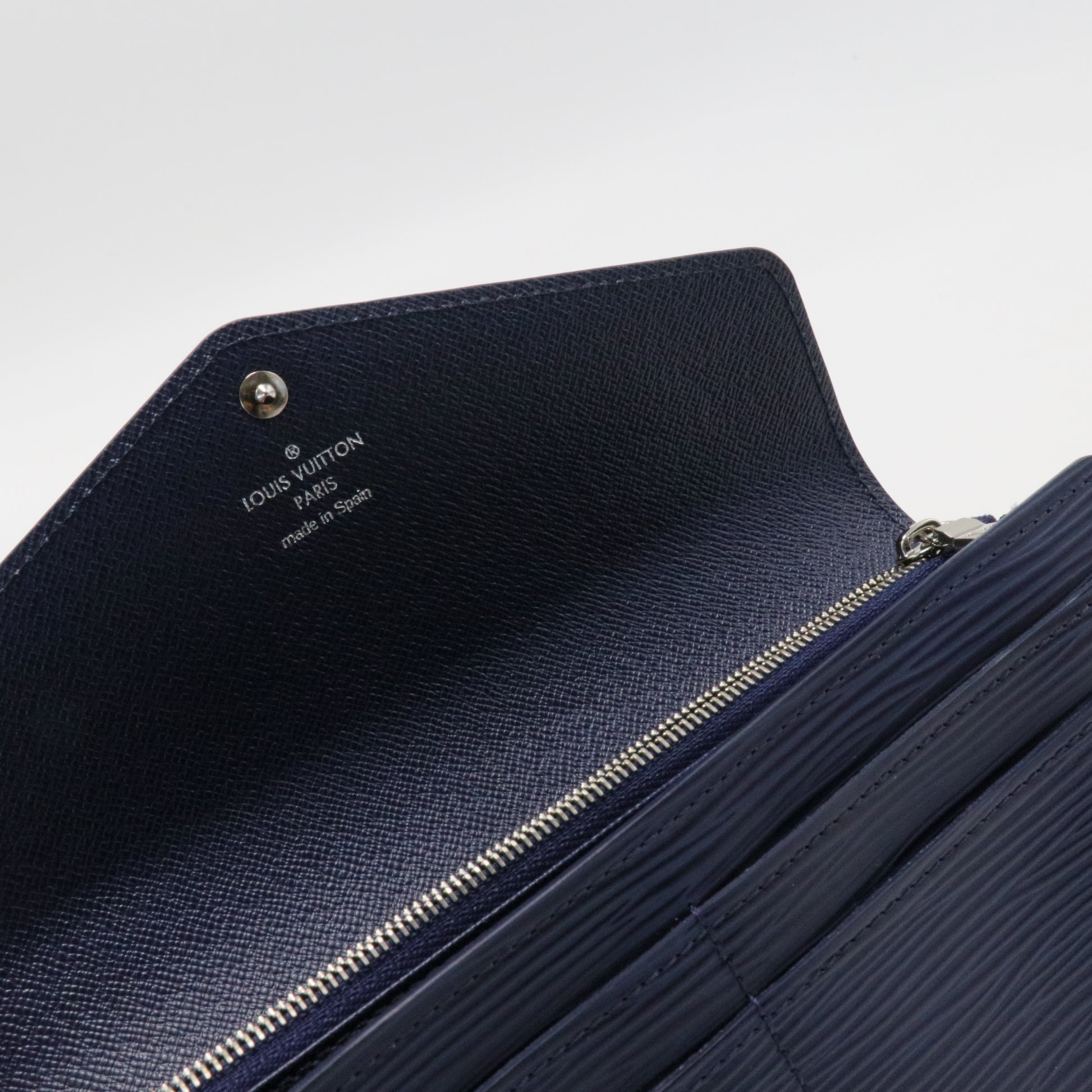 Epi Sarah Wallet NM Blue Celeste