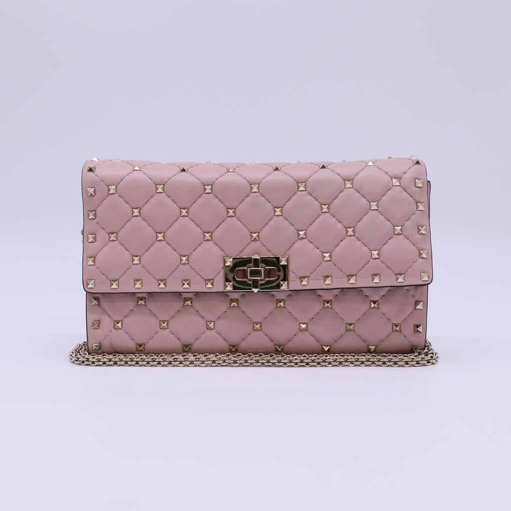 Valentino Garavani Rockstud Spike Crossbody Clutch Bag B22797