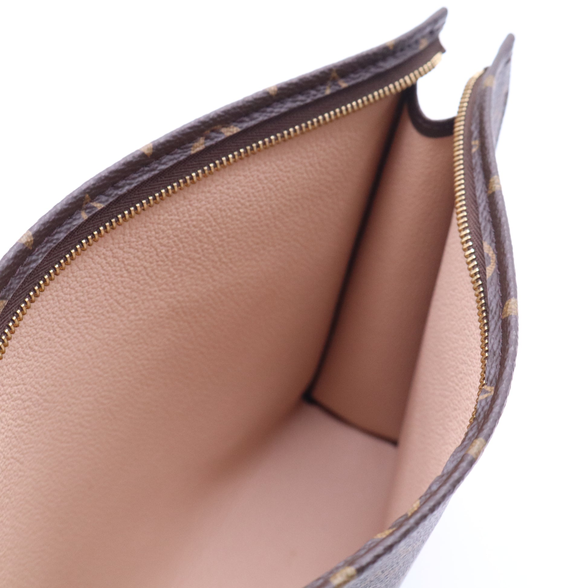 Monogram Pouch W21102