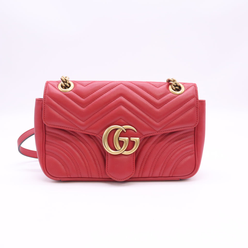 Gucci GG Marmont Matelassé Shoulder Bag B24527