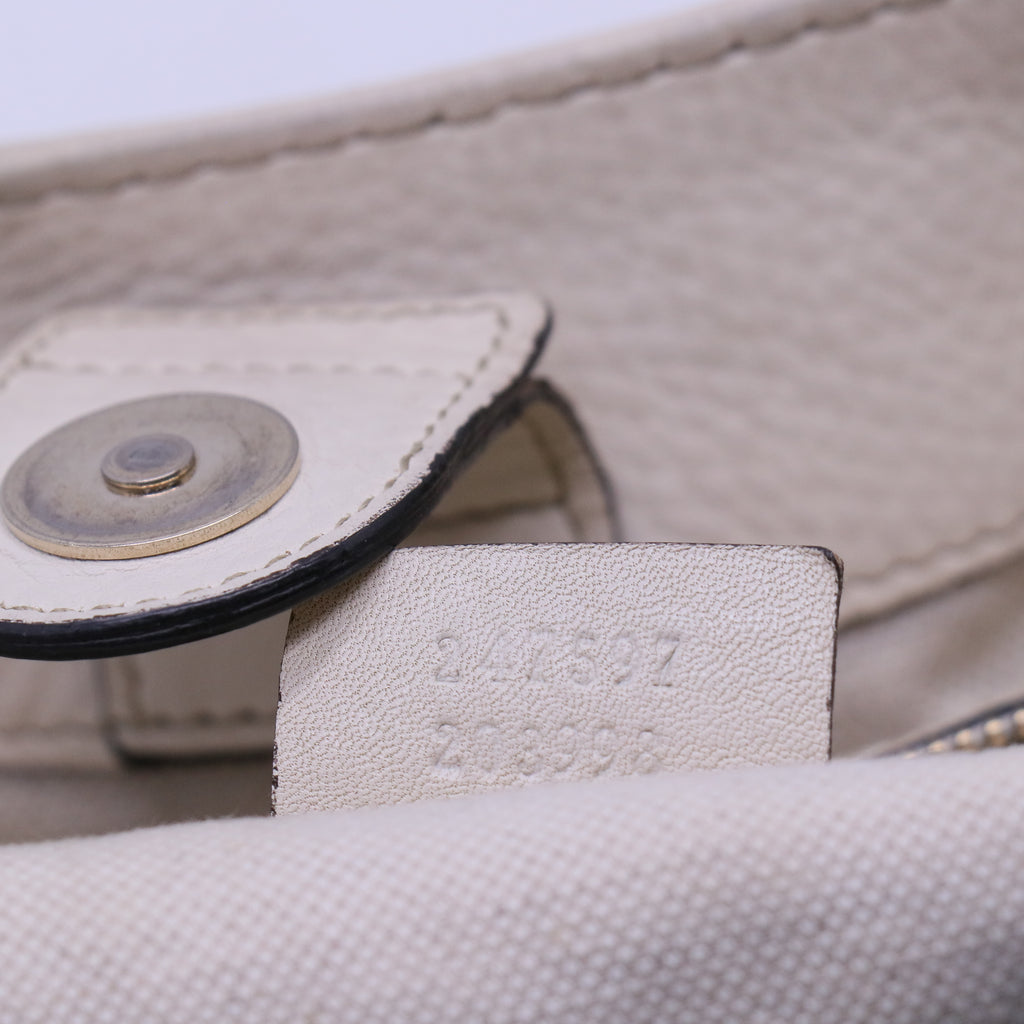 Leather Shoulder Bag B20671