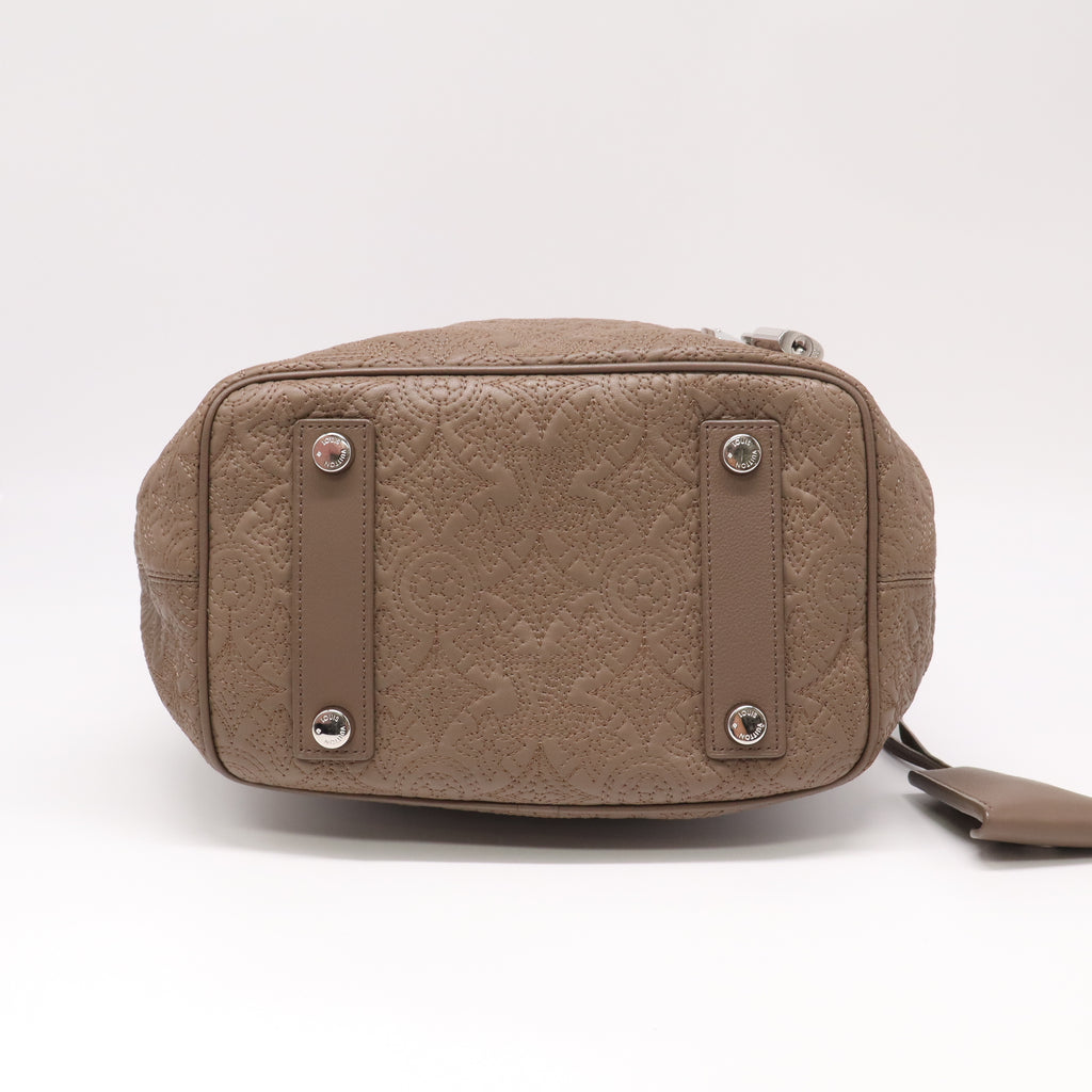 Louis Vuitton Monogram Antheia Lilia PM Bag B22935
