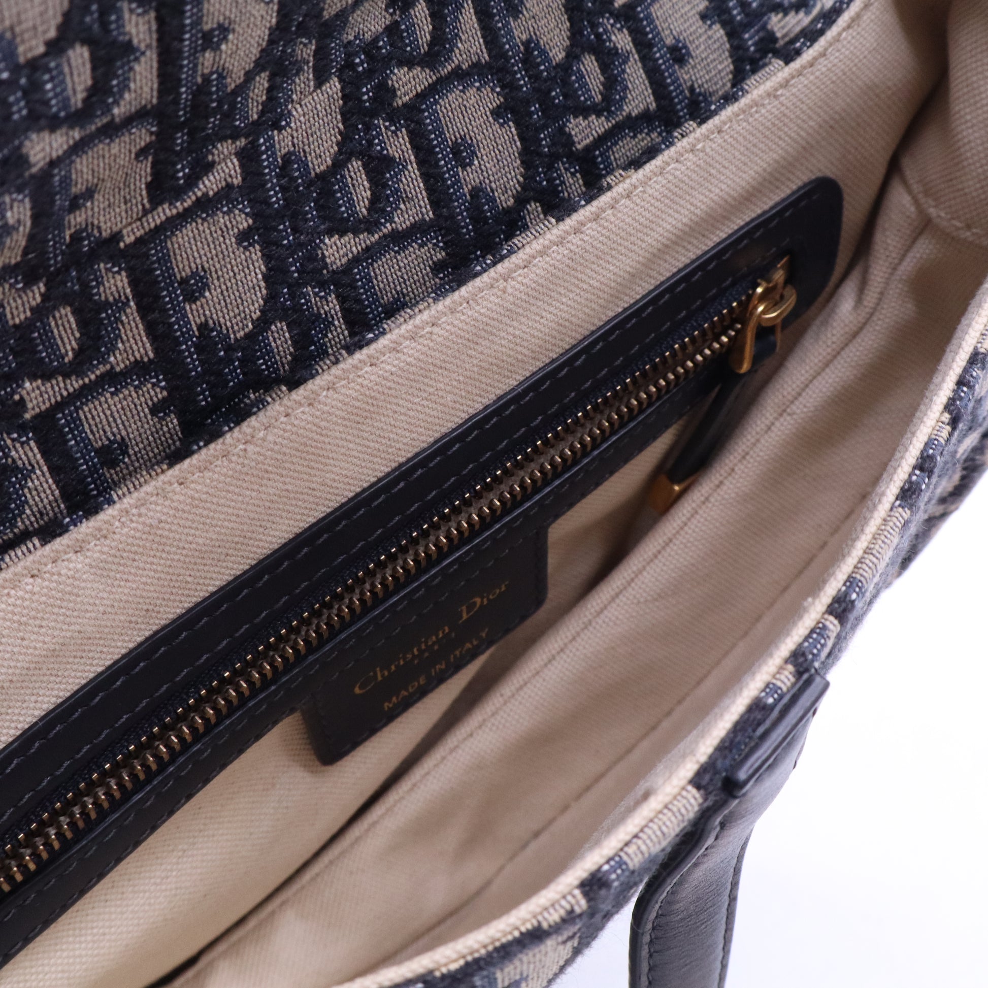 Saddle Handbag Oblique Canvas Medium B21644