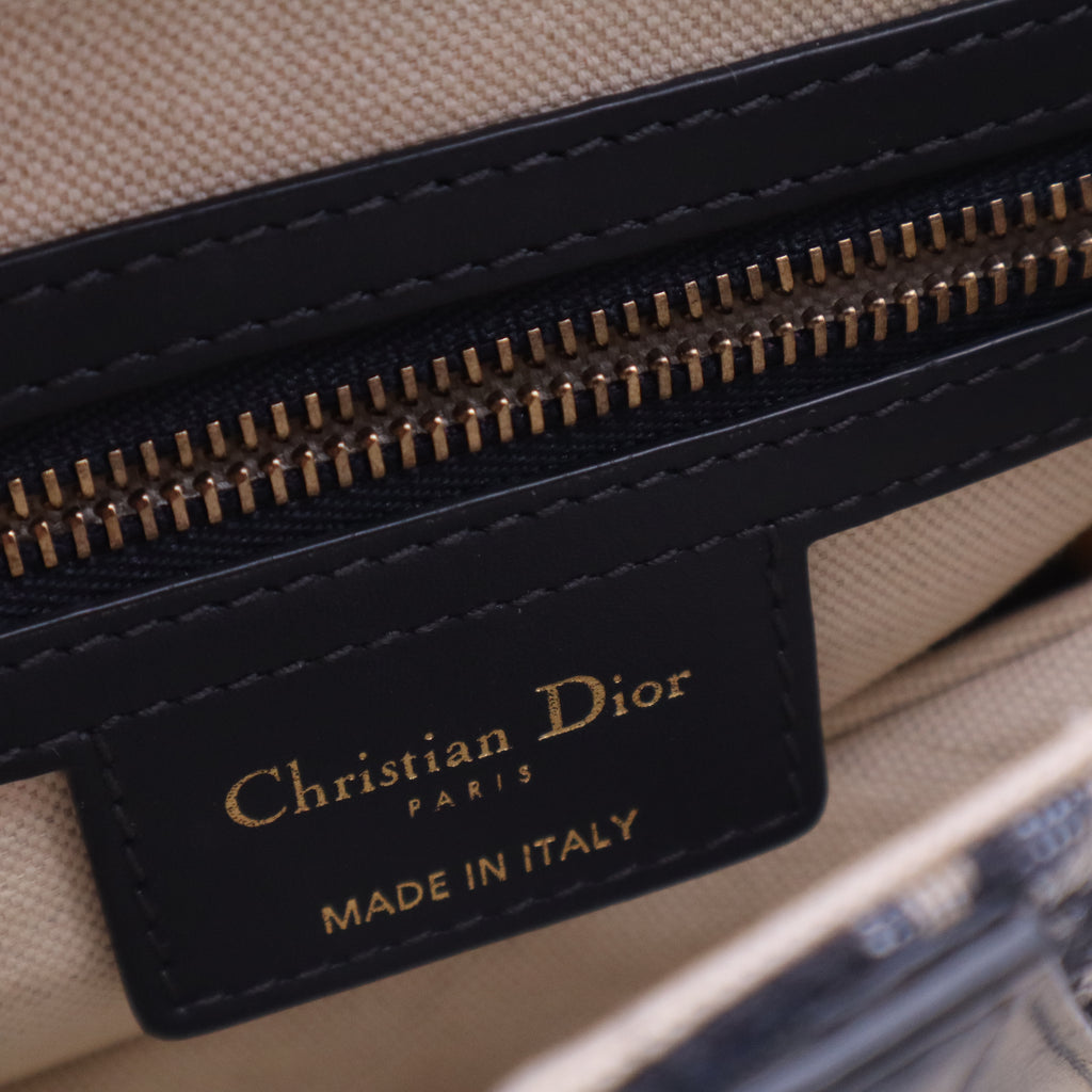 Saddle Handbag Oblique Canvas Medium B21644