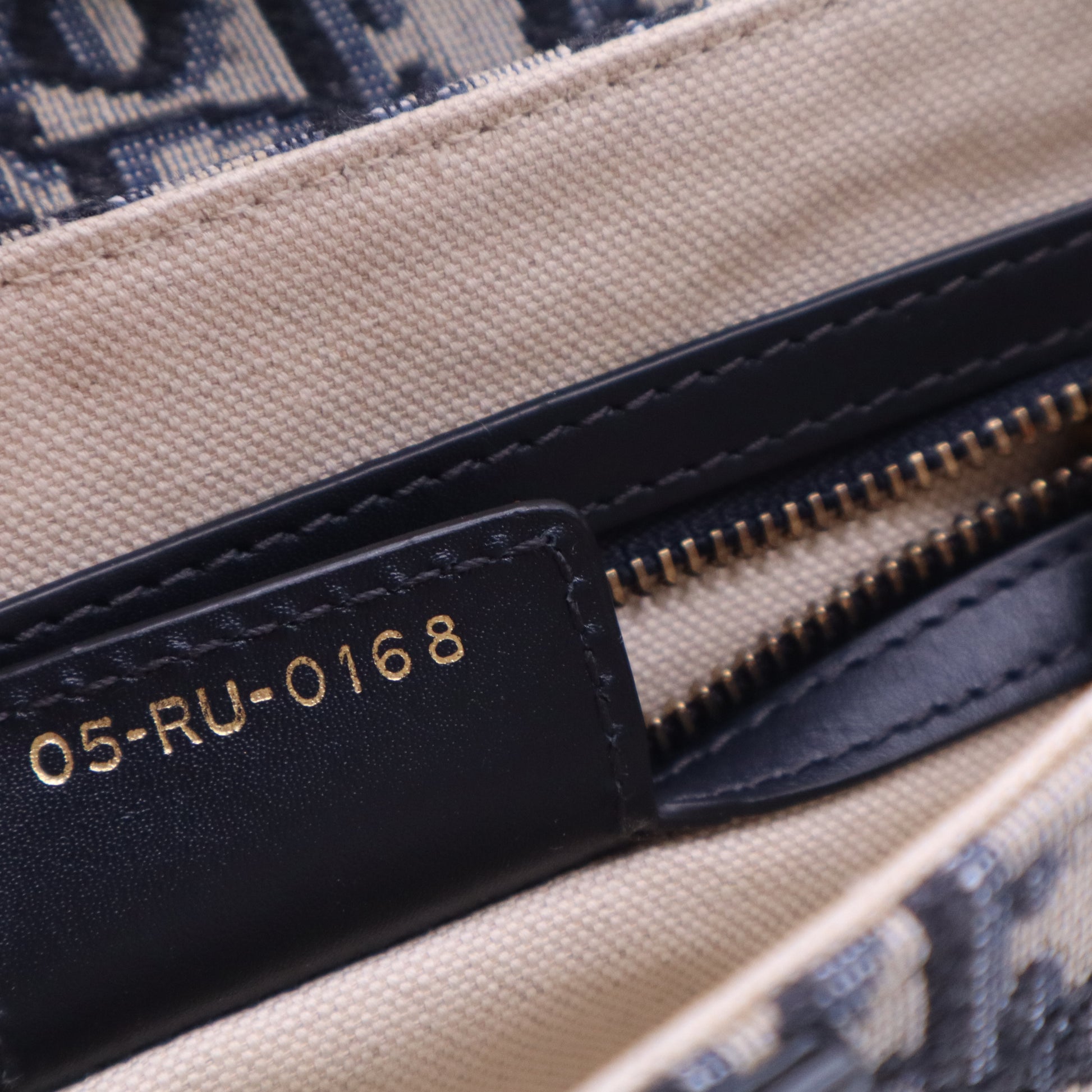 Saddle Handbag Oblique Canvas Medium B21644