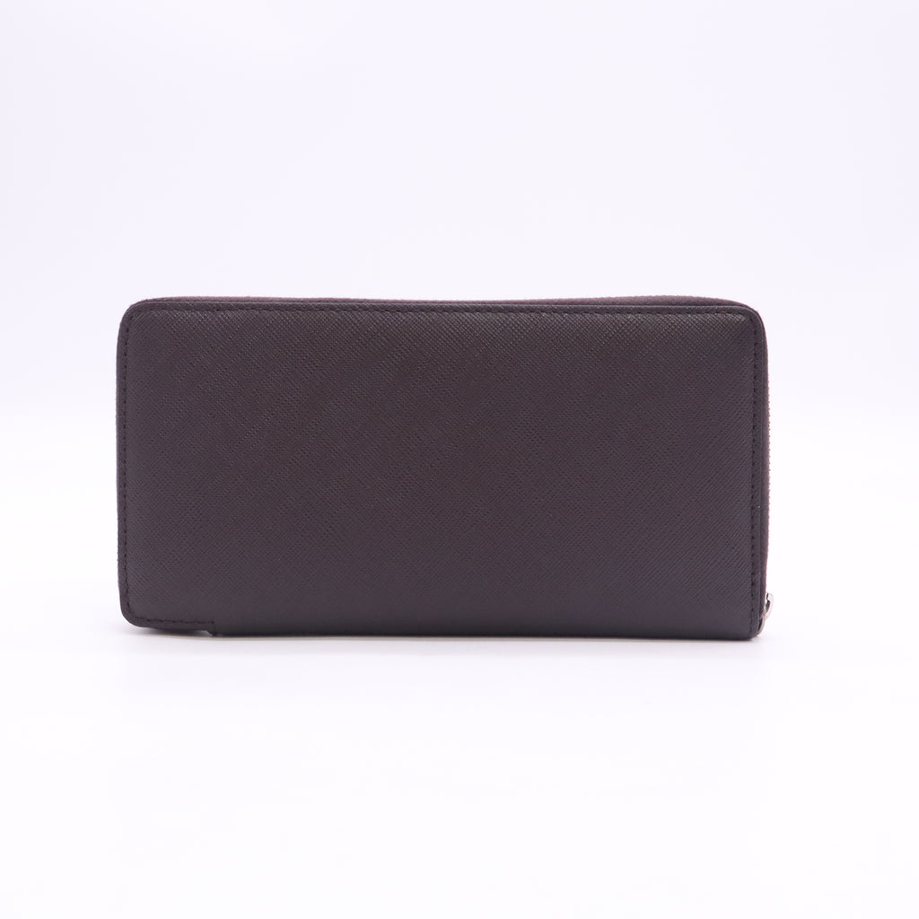 Large Zipped Wallet in Grained Calfskin W23386