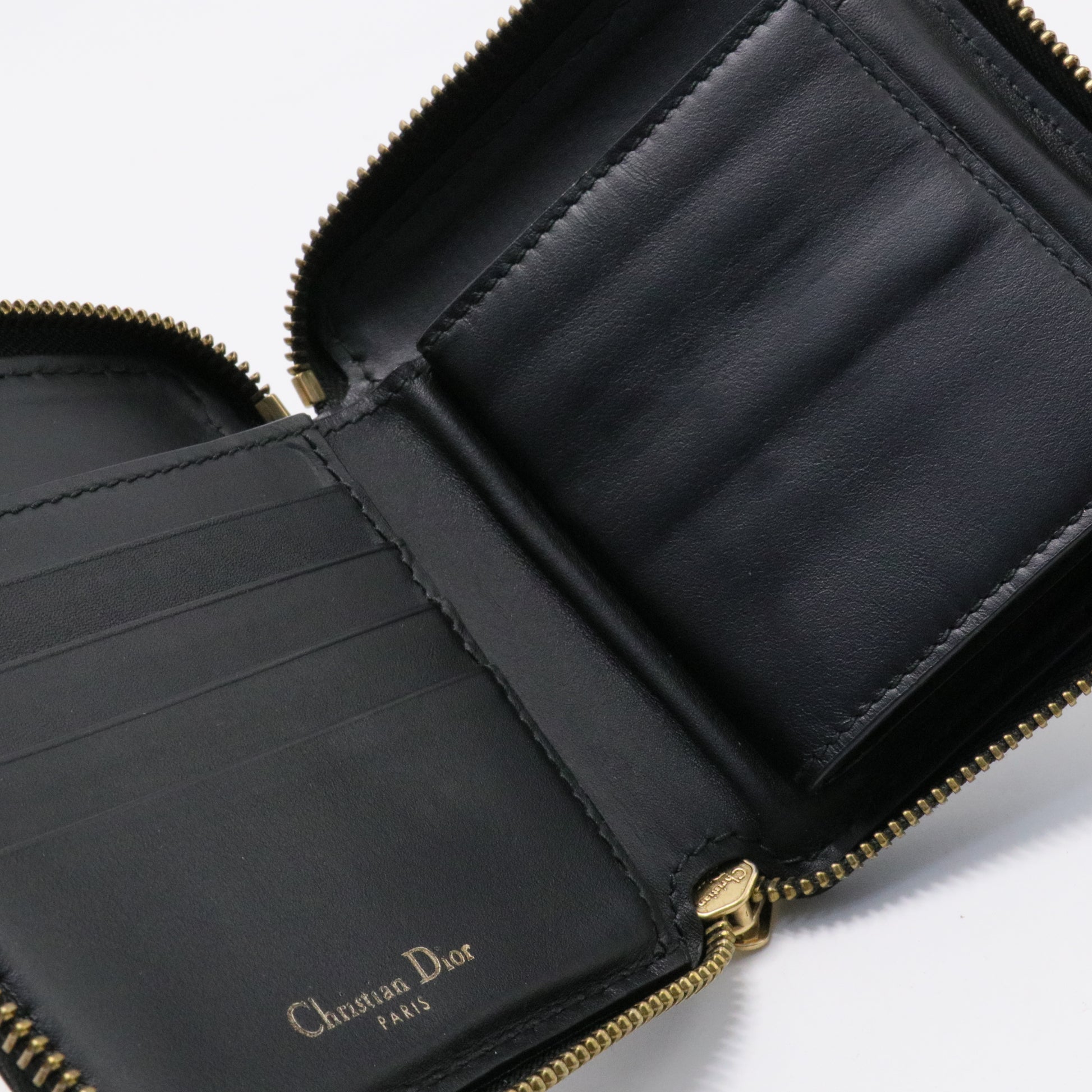 30 Montaigne Black Zipped Compact Wallet