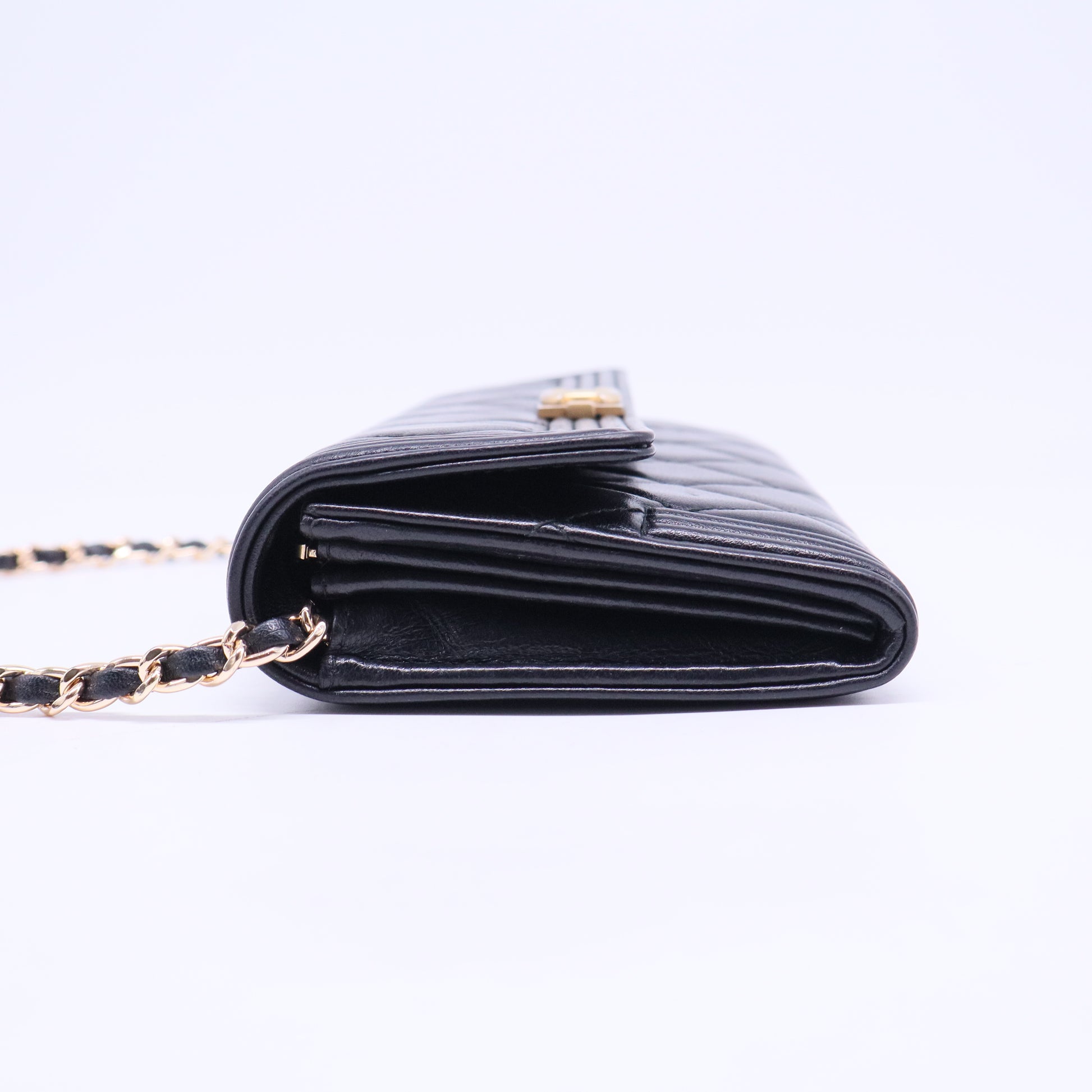Interlocking CC Logo Continental Wallet