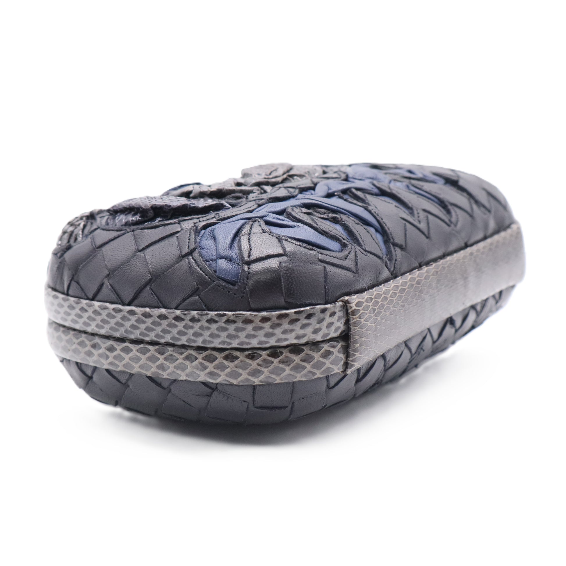 Intrecciato Knot Clutch twins