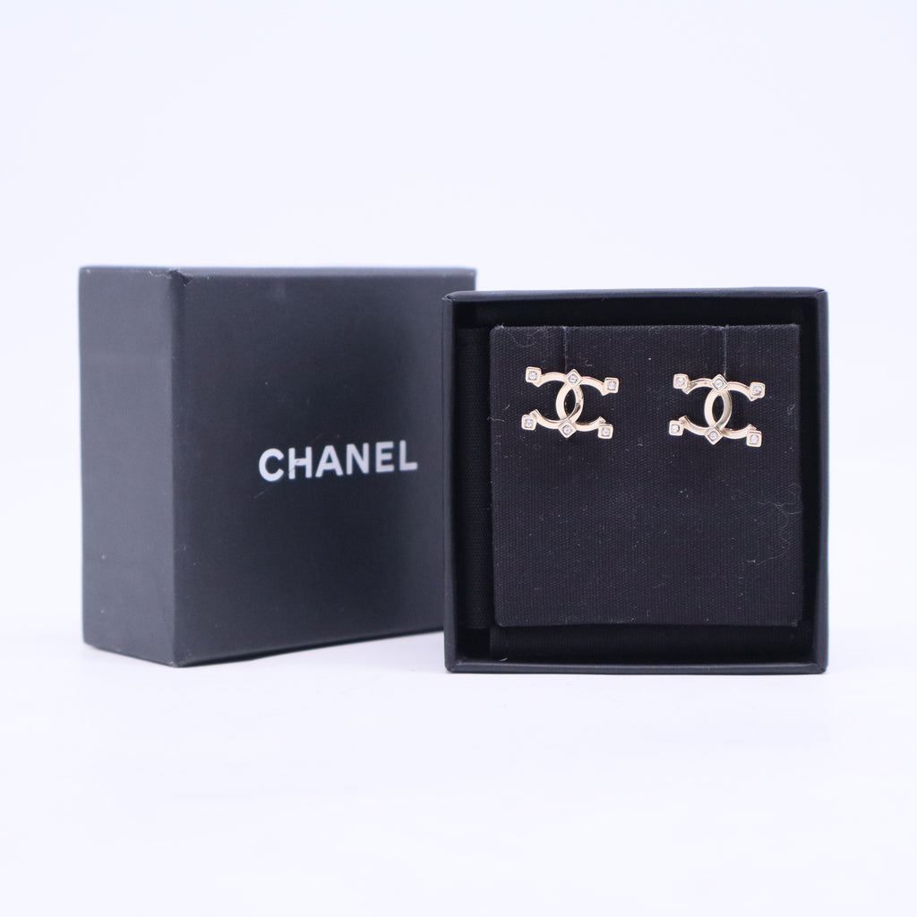 Earrings CHANEL CC Mark Rhinestone Gold W20515