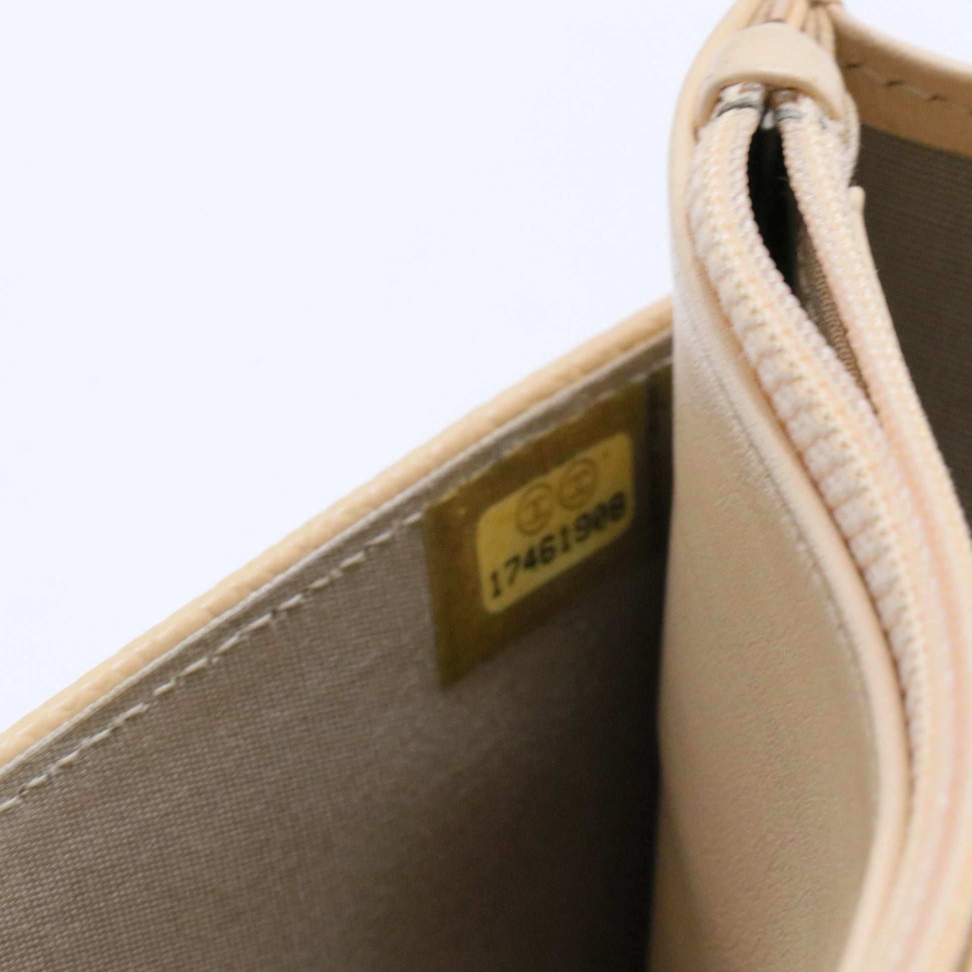 Caviar Timeless CC Wallet on Chain