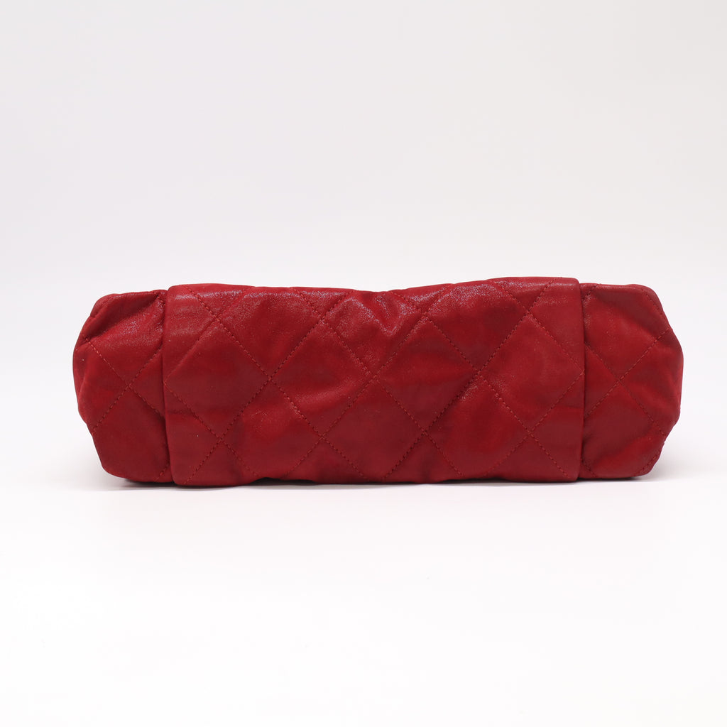 Chanel Red Quilted Iridescent Calfskin Chic Quilt Flap Bag B23001