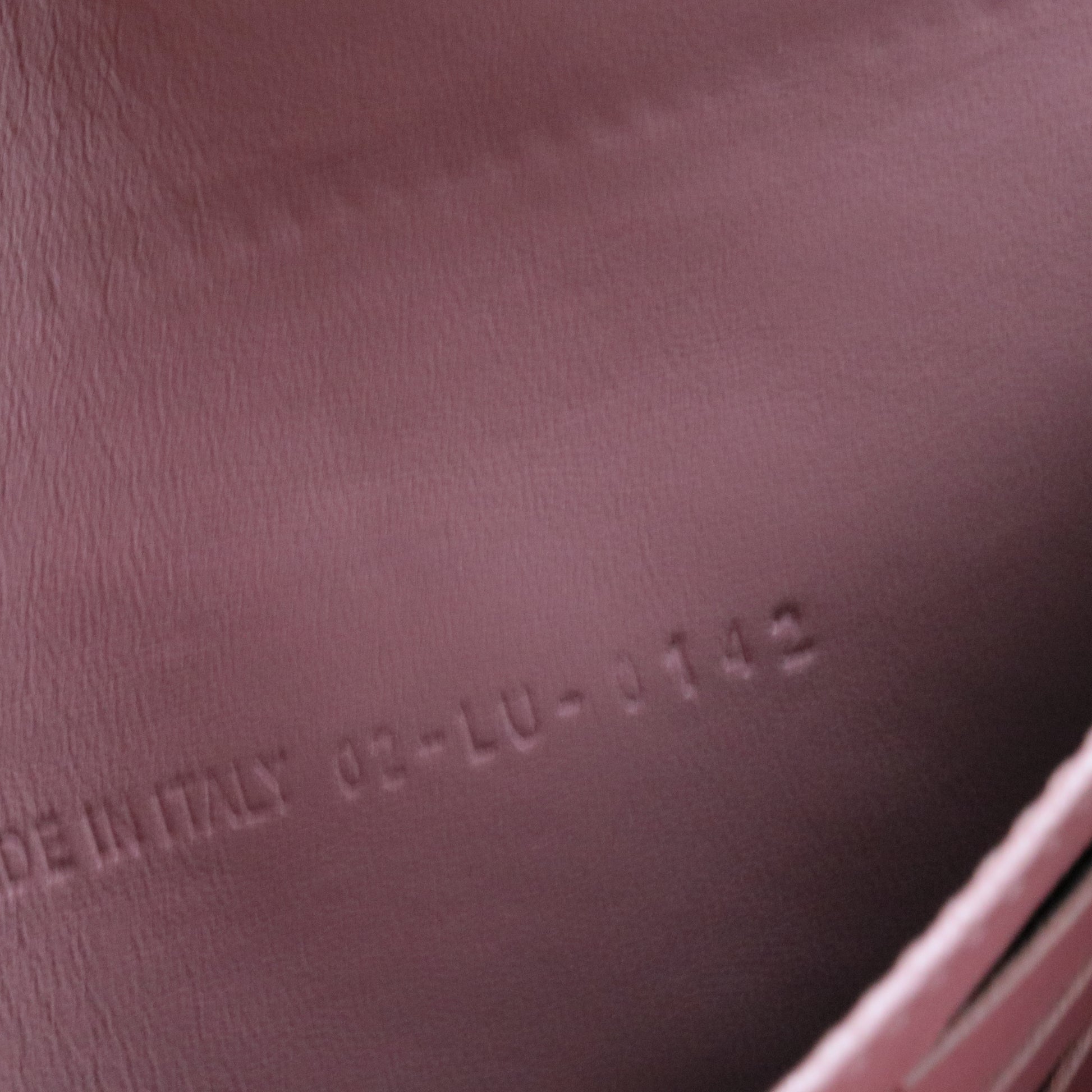 Lambskin Cannage New Lock Pouch Magnolia