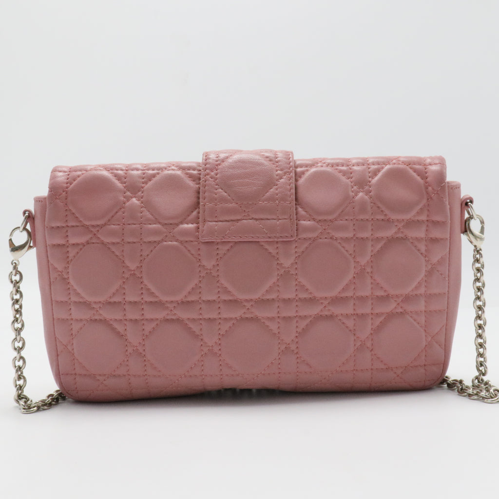 Lambskin Cannage New Lock Pouch Magnolia