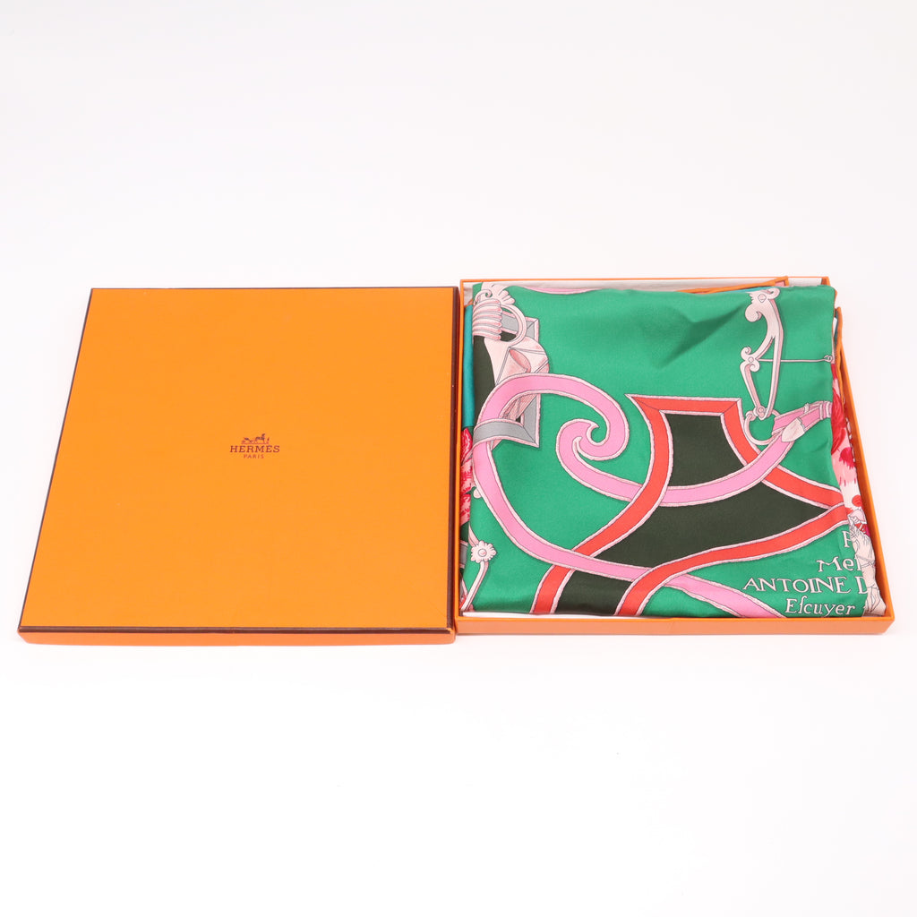 Hermès Grand Tralala Carré 90 Scarf W22327