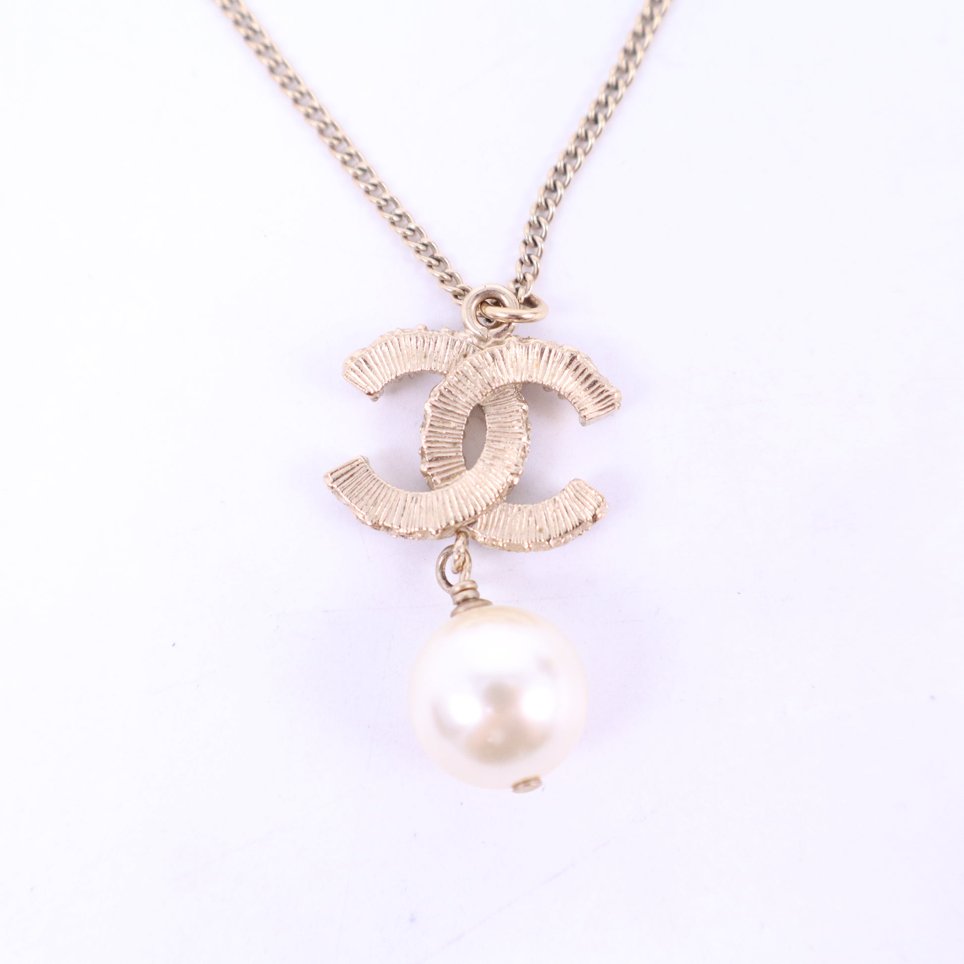 Chanel CC Logo Faux Pearl Pendant Necklace W21210