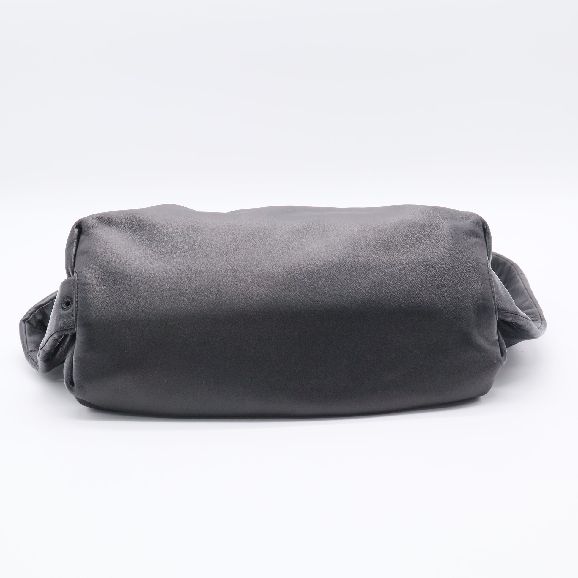 The Chain Pouch Leather twins